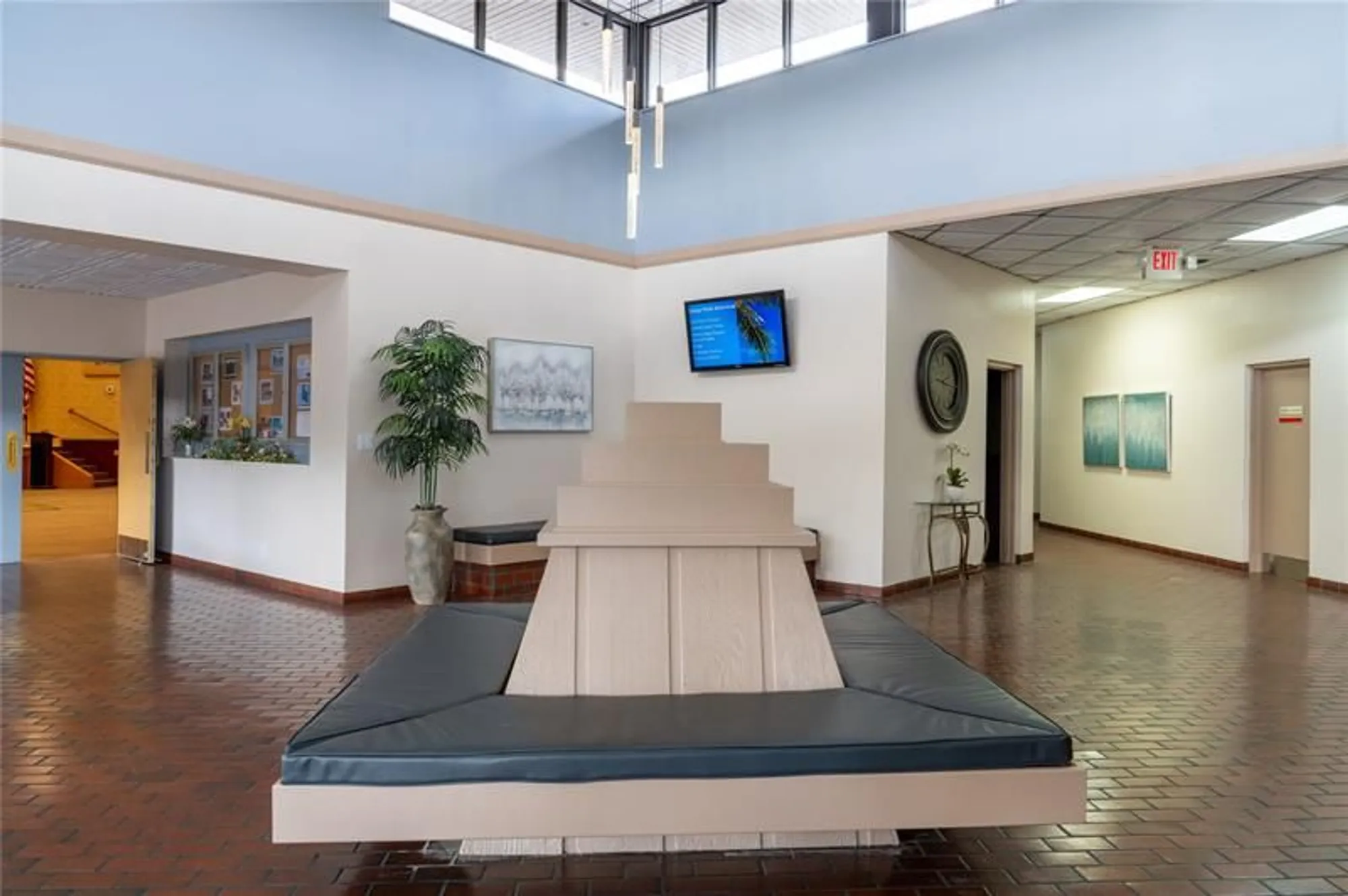 Property Slideshow image 10 of 19 | 1101 colony point cir 220, Pembroke Pines, FL, 33026