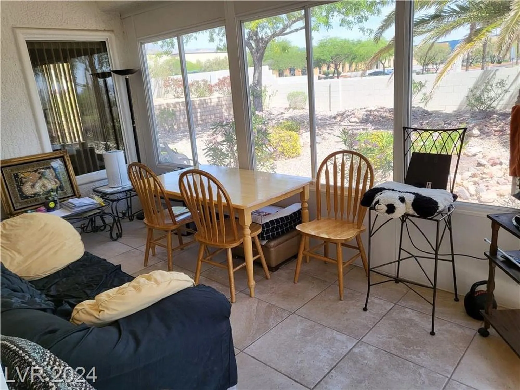 Property Slideshow image 6 of 17 | 9916 villa ridge dr, Las Vegas, NV, 89134