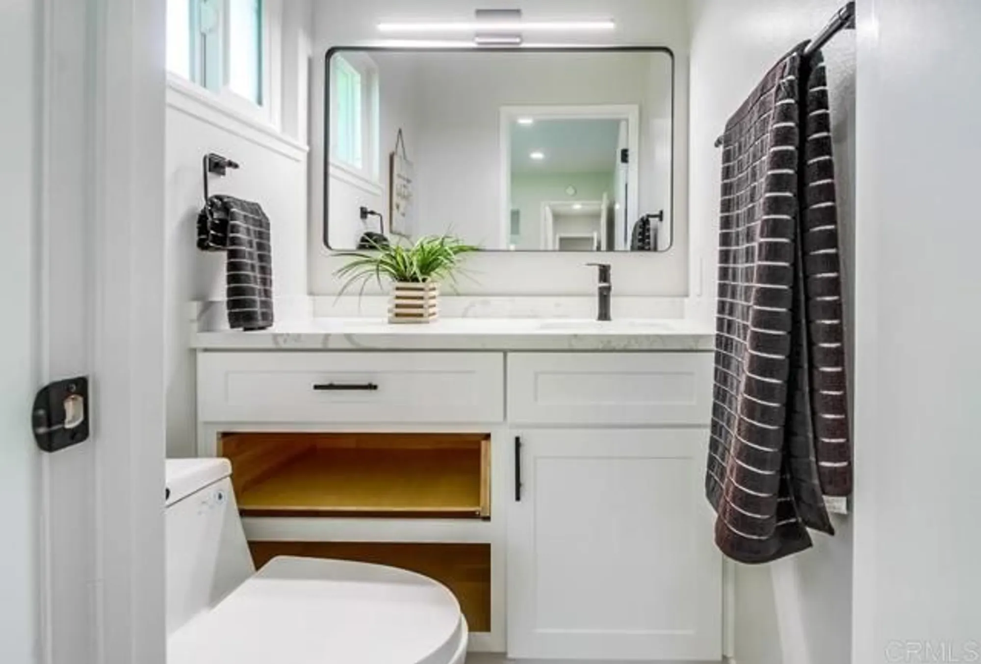 Property Slideshow image 24 of 39 | 3839 vista campana 6, Oceanside, CA, 92057