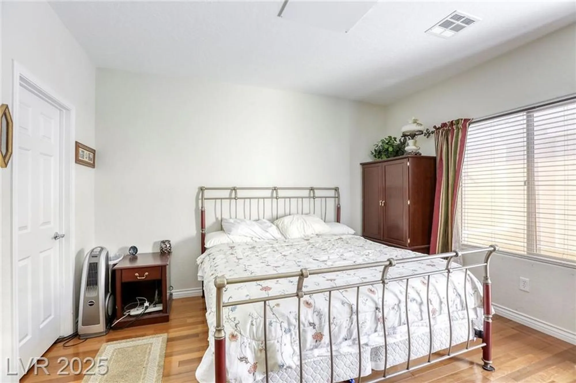 Property Slideshow image 38 of 70 | 7341 shelduck st, North Las Vegas, NV, 89084