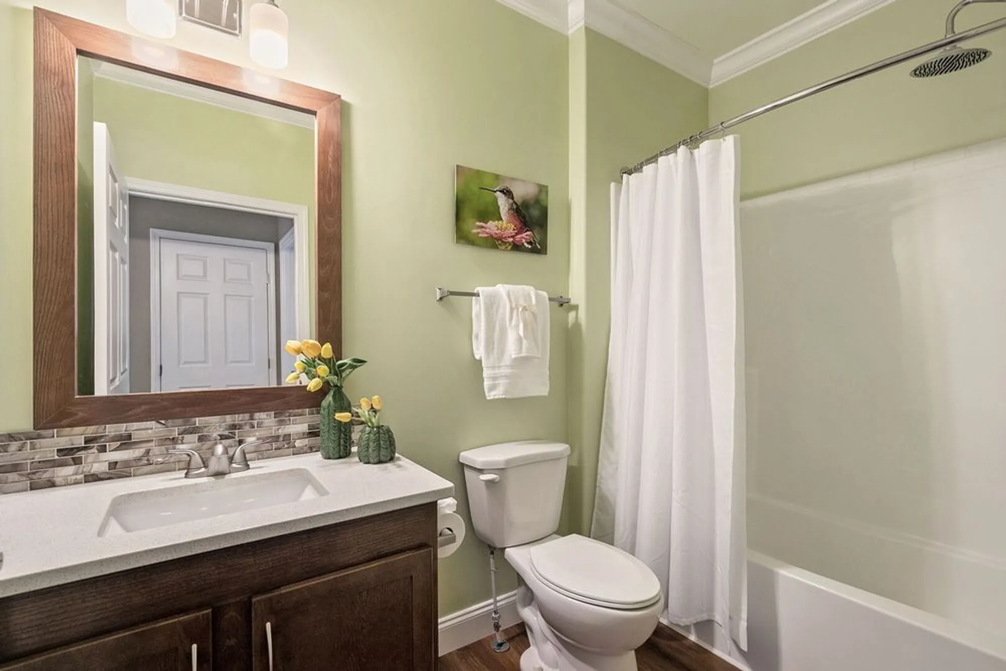 Property Slideshow image 12 of 17 | 1412 scenic vw, Grayslake, IL, 60030