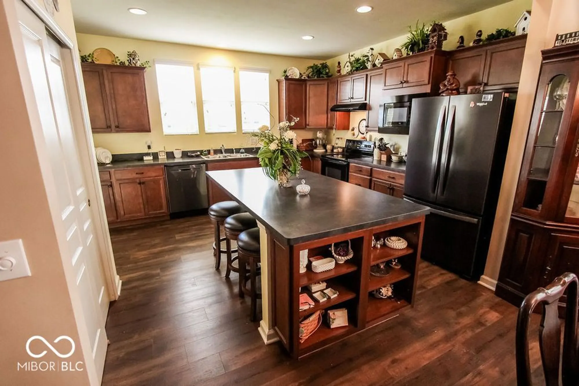 Property Slideshow image 19 of 54 | 12790 arista ln, Fishers, IN, 46037