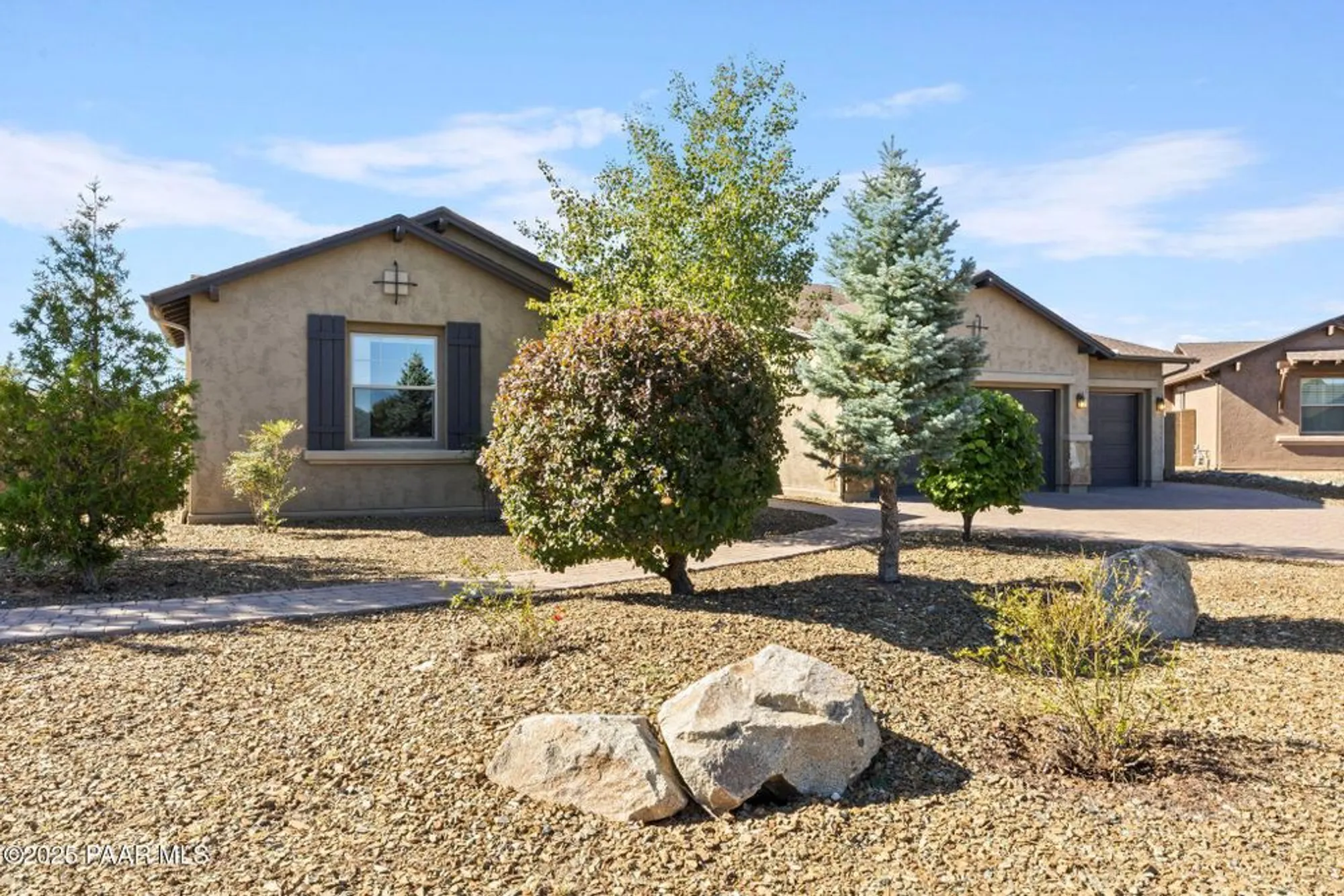 Property Slideshow image 2 of 57 | 8293 n zephyr cir, Prescott Valley, AZ, 86315