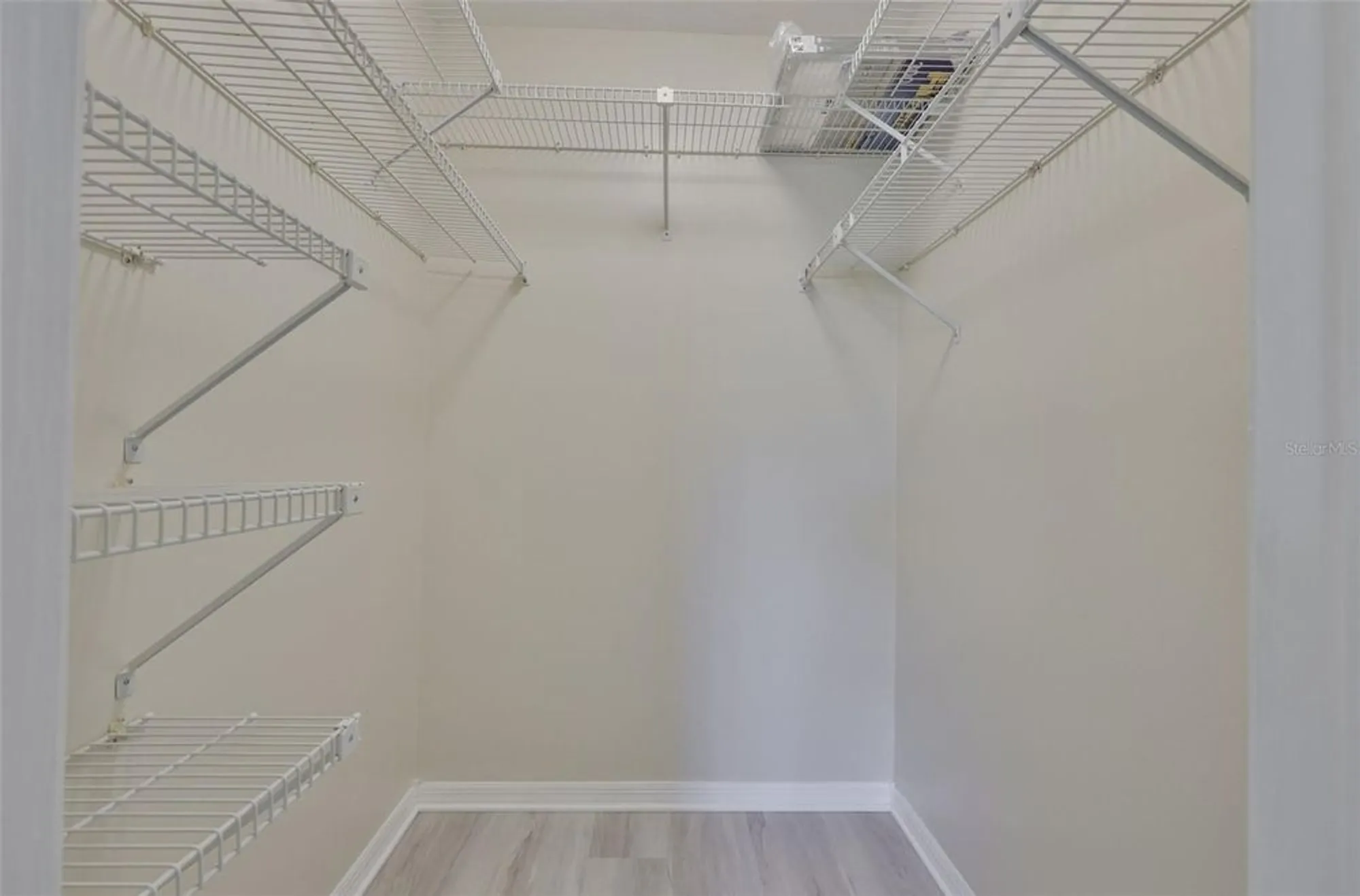 Property Slideshow image 33 of 98 | 1218 haddington cir # 74, Sun City Center, FL, 33573