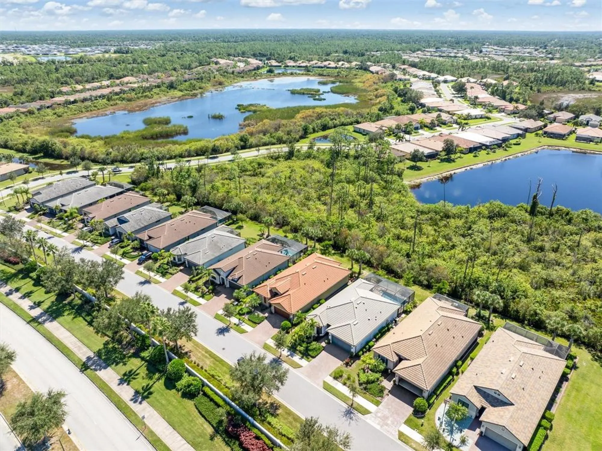 Property Slideshow image 46 of 70 | 2633 daisy dr, North Port, FL, 34289