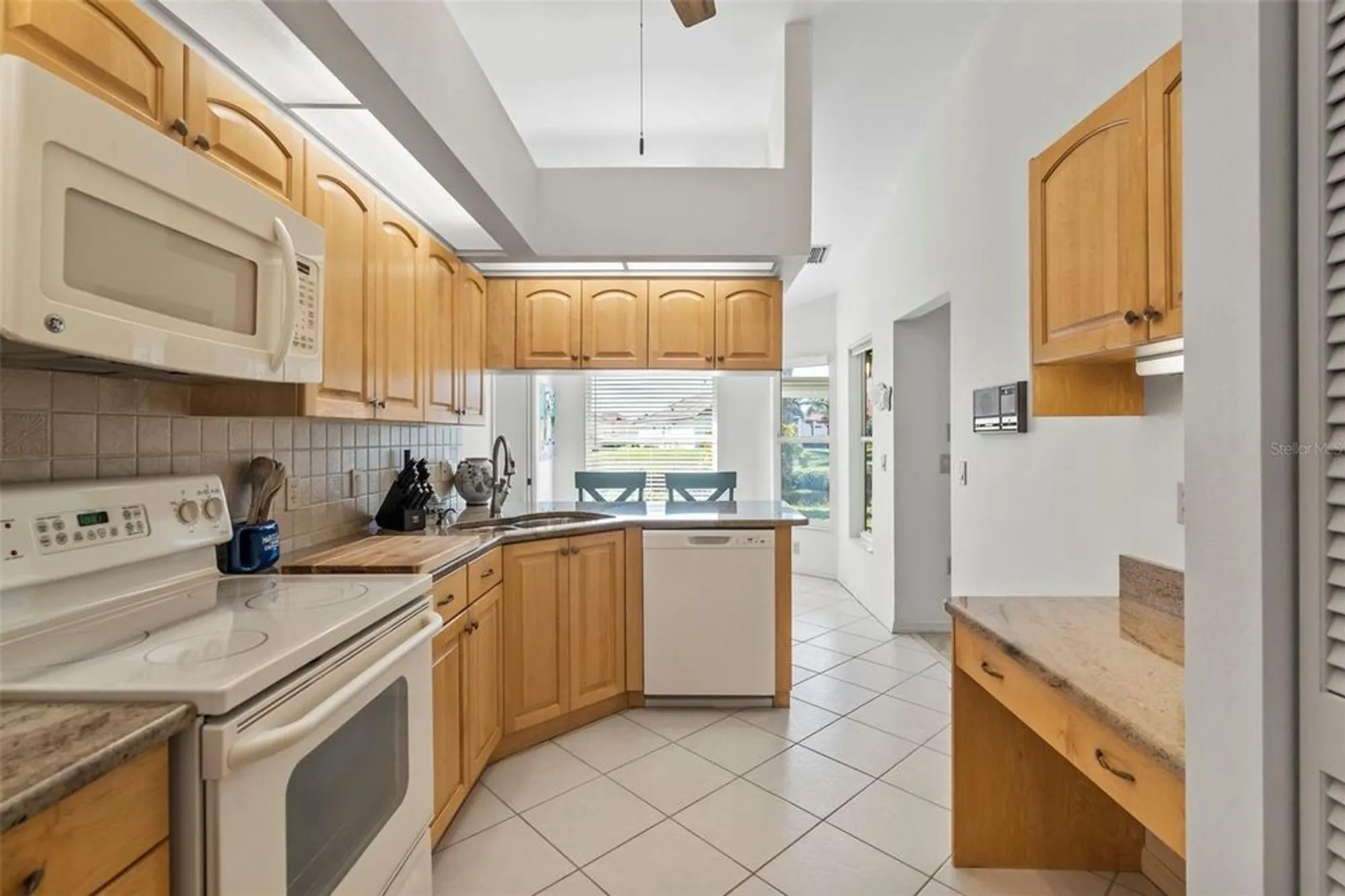 Property Slideshow image 13 of 84 | 174 southampton pl 345, Venice, FL, 34293