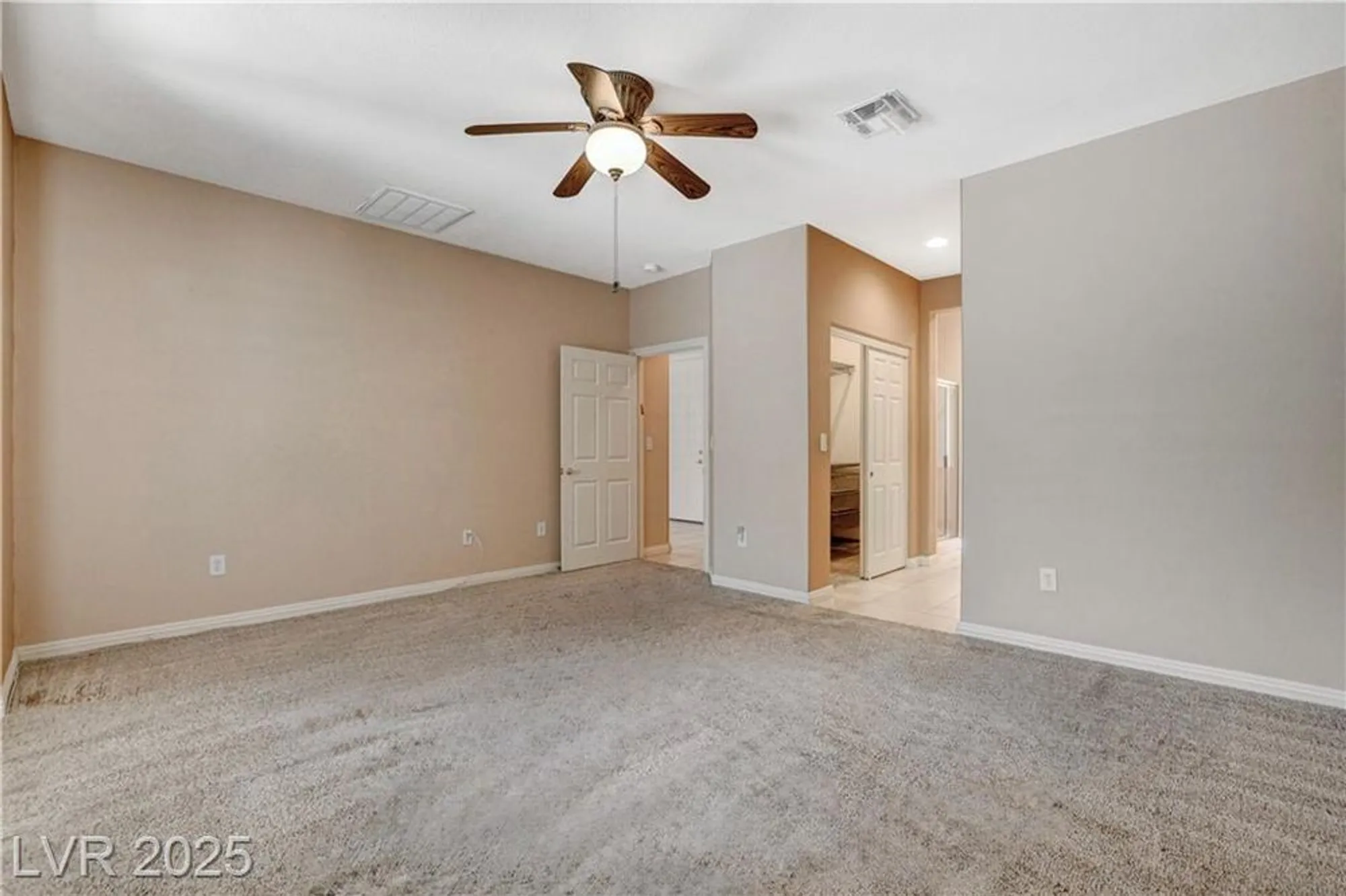 Property Slideshow image 31 of 83 | 10255 riva de angelo ave, Las Vegas, NV, 89135