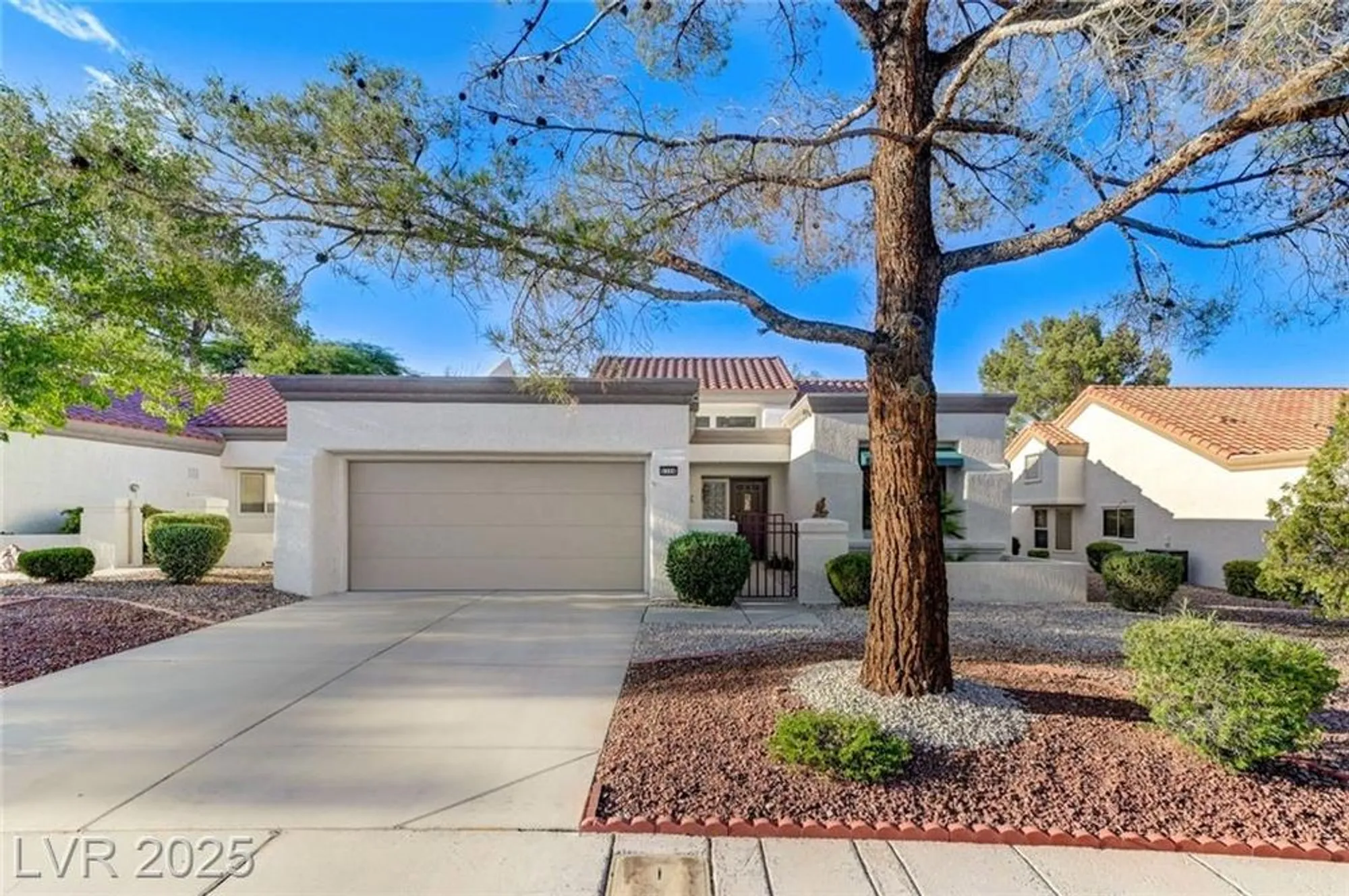 Property Slideshow image 2 of 75 | 9308 quail ridge dr, Las Vegas, NV, 89134