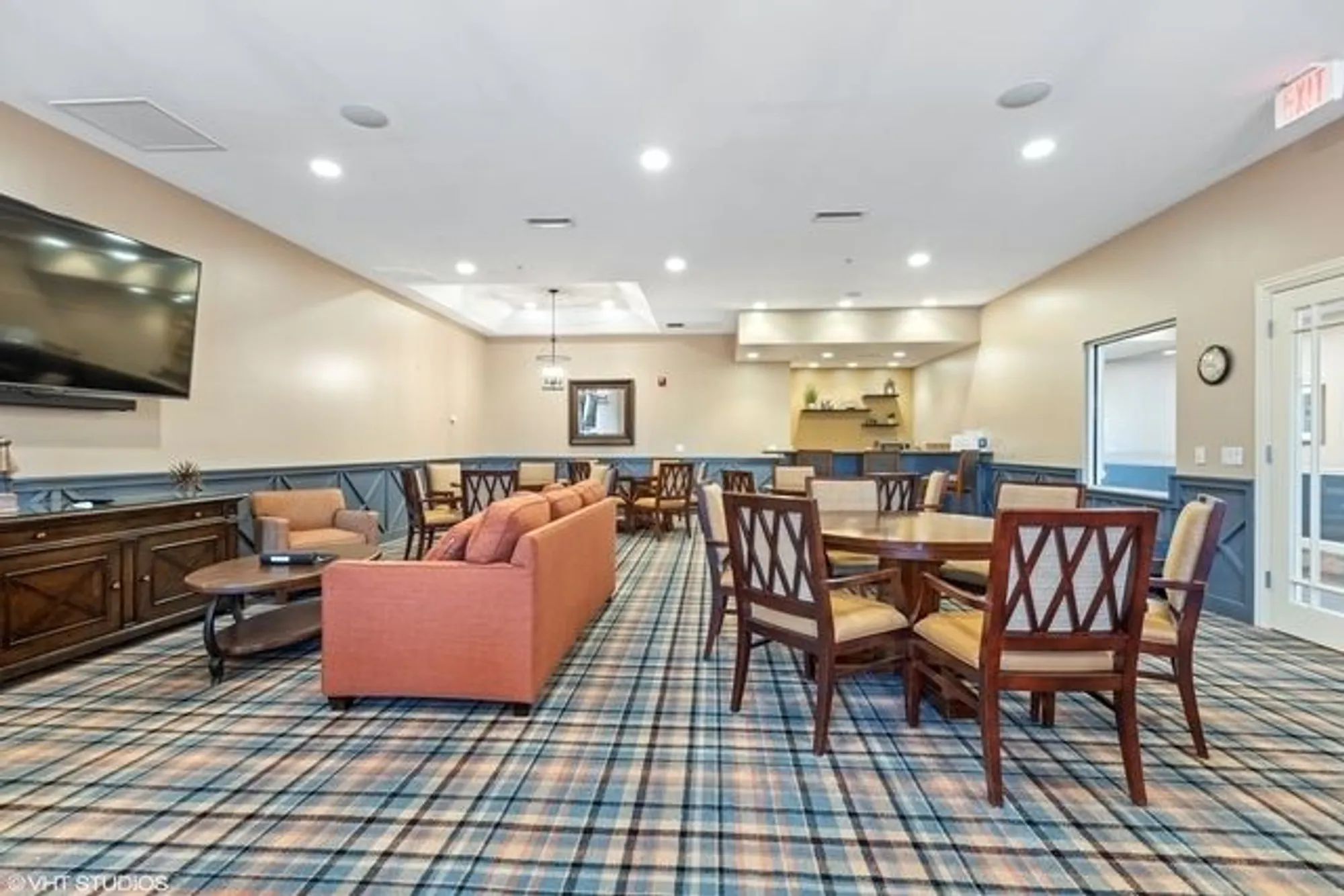 Property Slideshow image 10 of 19 | 2627 foxglove st, Naperville, IL, 60564