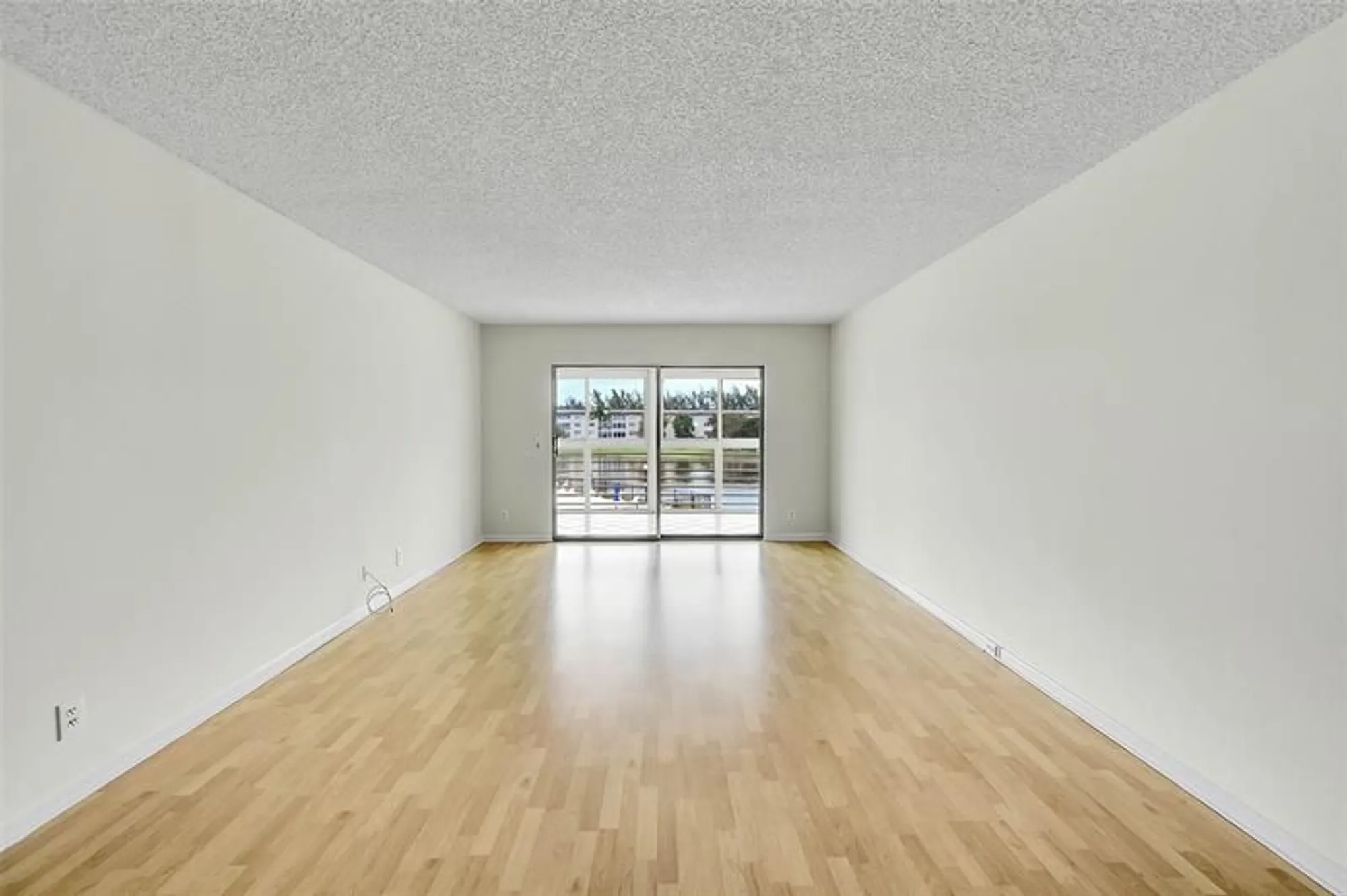 Property Slideshow image 10 of 42 | 1804 eleuthera pt e3, Coconut Creek, FL, 33066