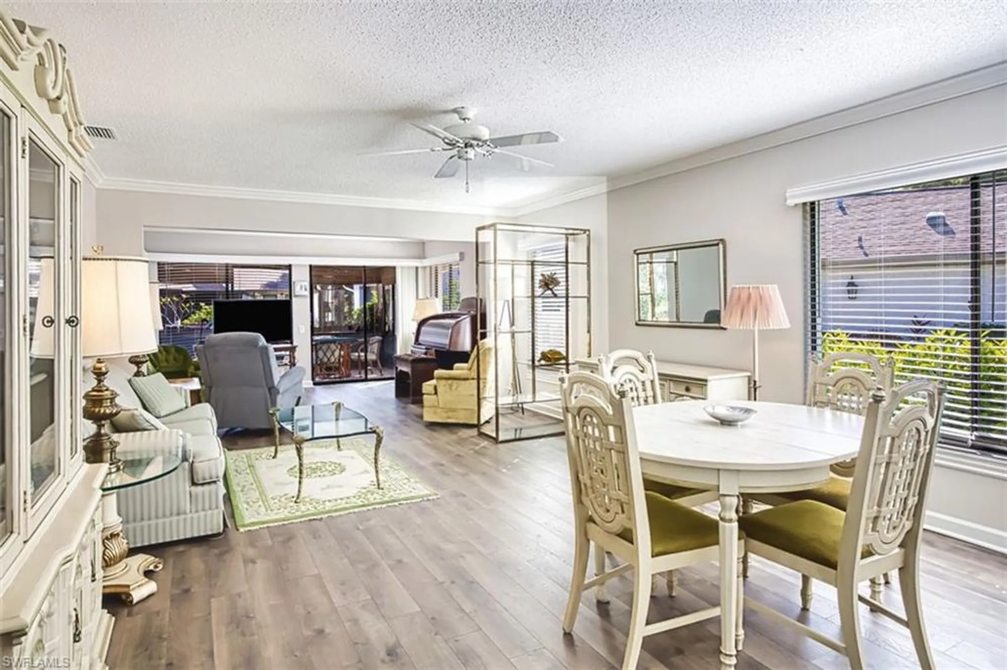 Property Slideshow image 5 of 50 | 1844 pine glade cir, Fort Myers, FL, 33907