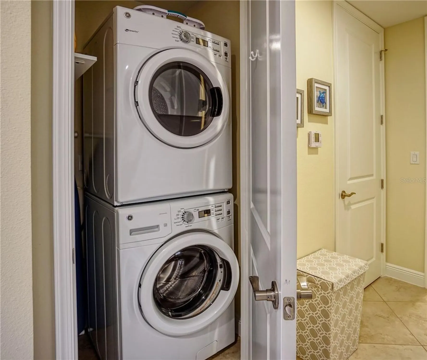 Property Slideshow image 21 of 47 | 392 aruba cir unit 102, Bradenton, FL, 34209