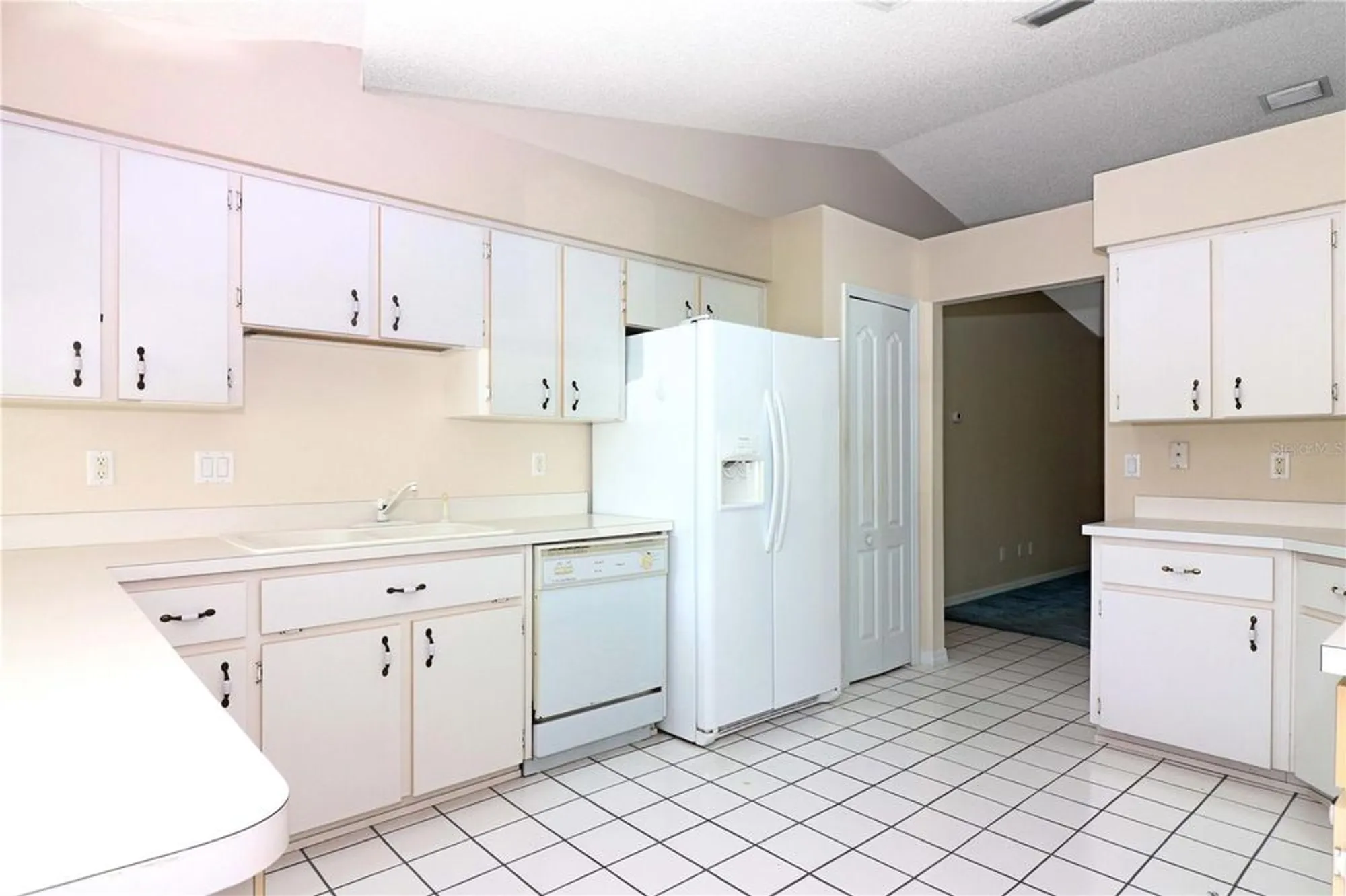 Property Slideshow image 4 of 35 | 21502 king henry ave, Leesburg, FL, 34748