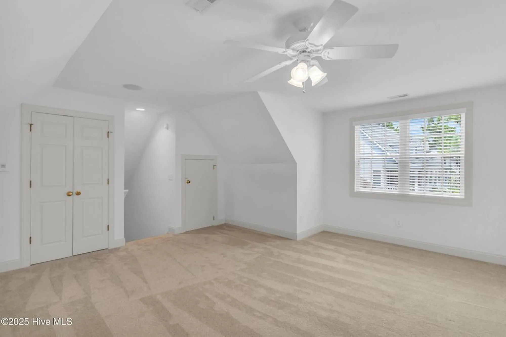 Property Slideshow image 33 of 74 | 2904 legends dr, Southport, NC, 28461