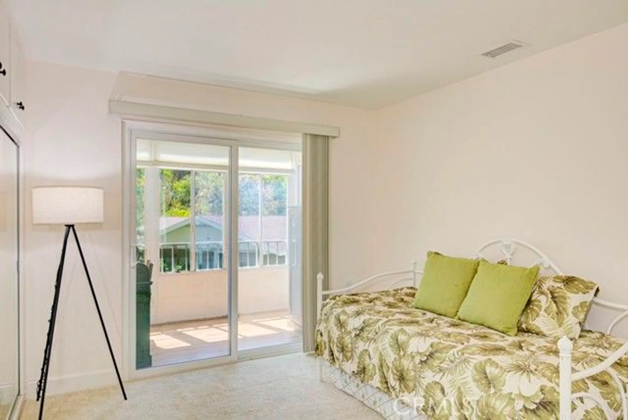 Property Slideshow image 14 of 28 | 829 via alhambra a, Laguna Woods, CA, 92637