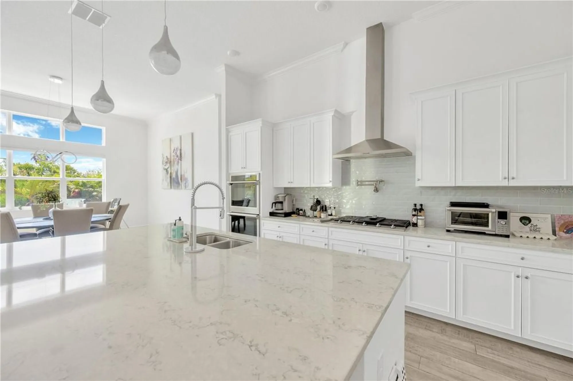 Property Slideshow image 12 of 59 | 832 manns harbor dr, Apollo Beach, FL, 33572