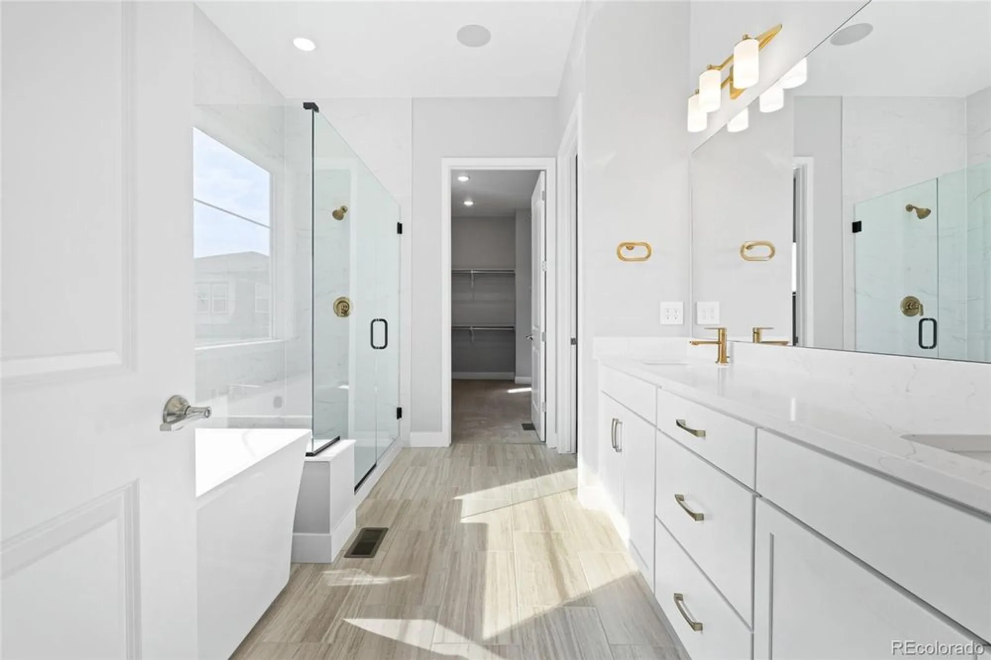 Property Slideshow image 24 of 37 | 8871 s quemoy st, Aurora, CO, 80016