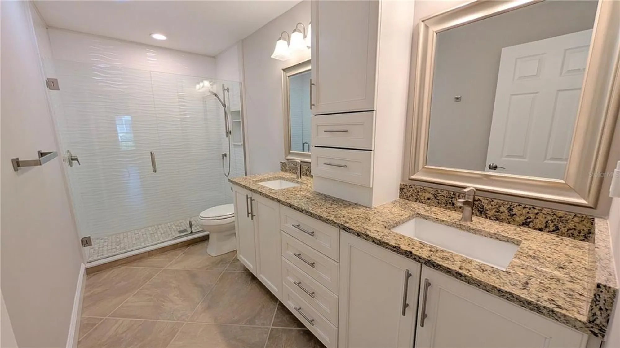 Property Slideshow image 17 of 37 | 3409 montilla ct # 8410, Sarasota, FL, 34232