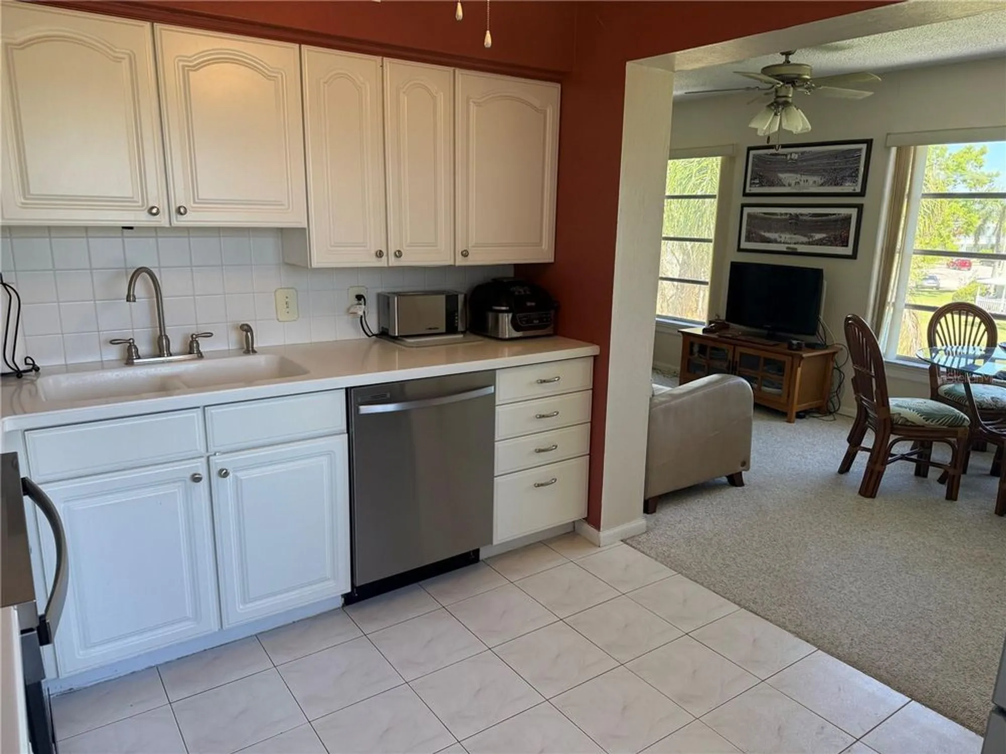 Property Slideshow image 28 of 43 | 2428 columbia dr 72, Clearwater, FL, 33763