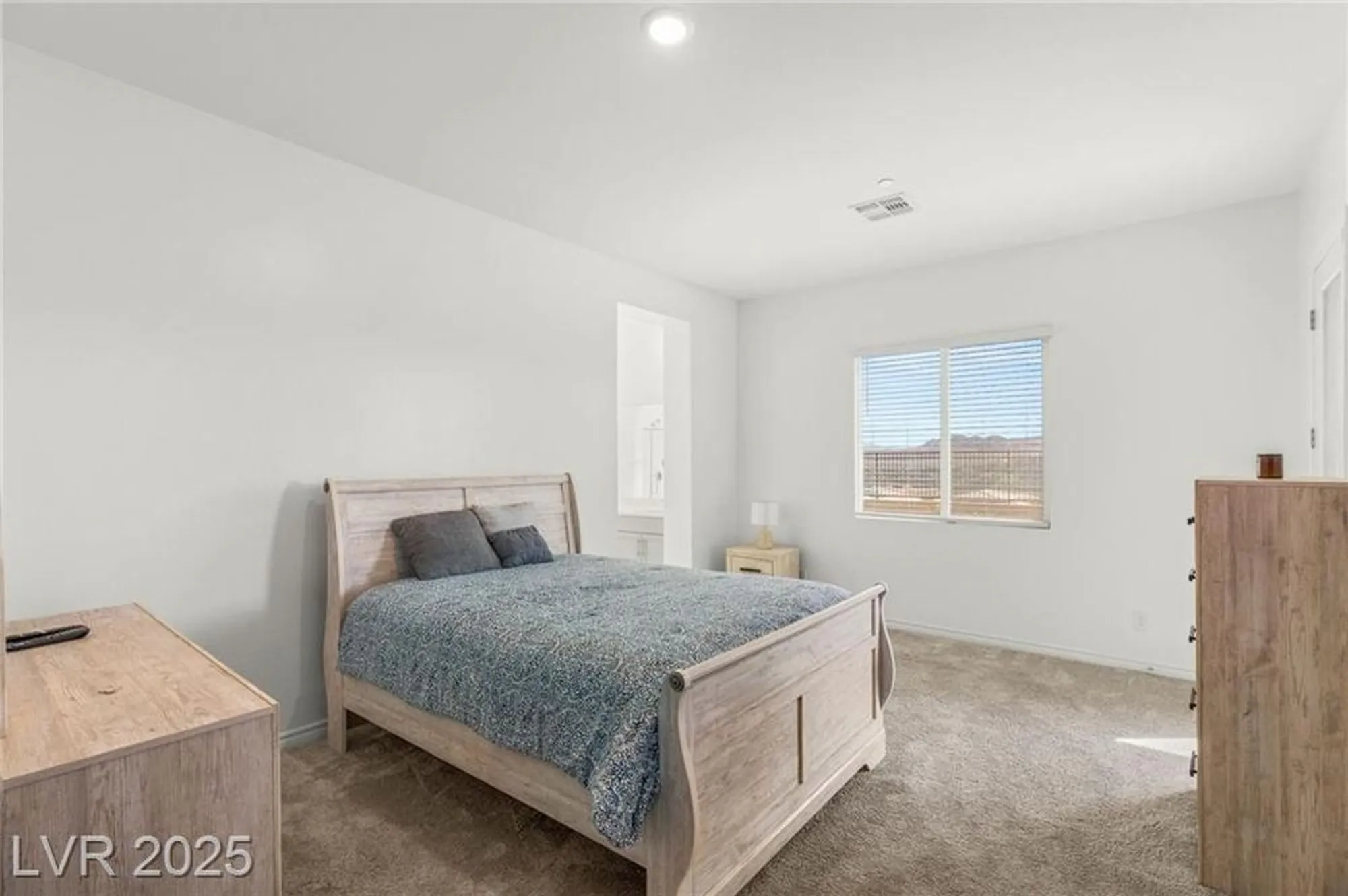 Property Slideshow image 27 of 42 | 116 juliette pointe ln, Henderson, NV, 89011