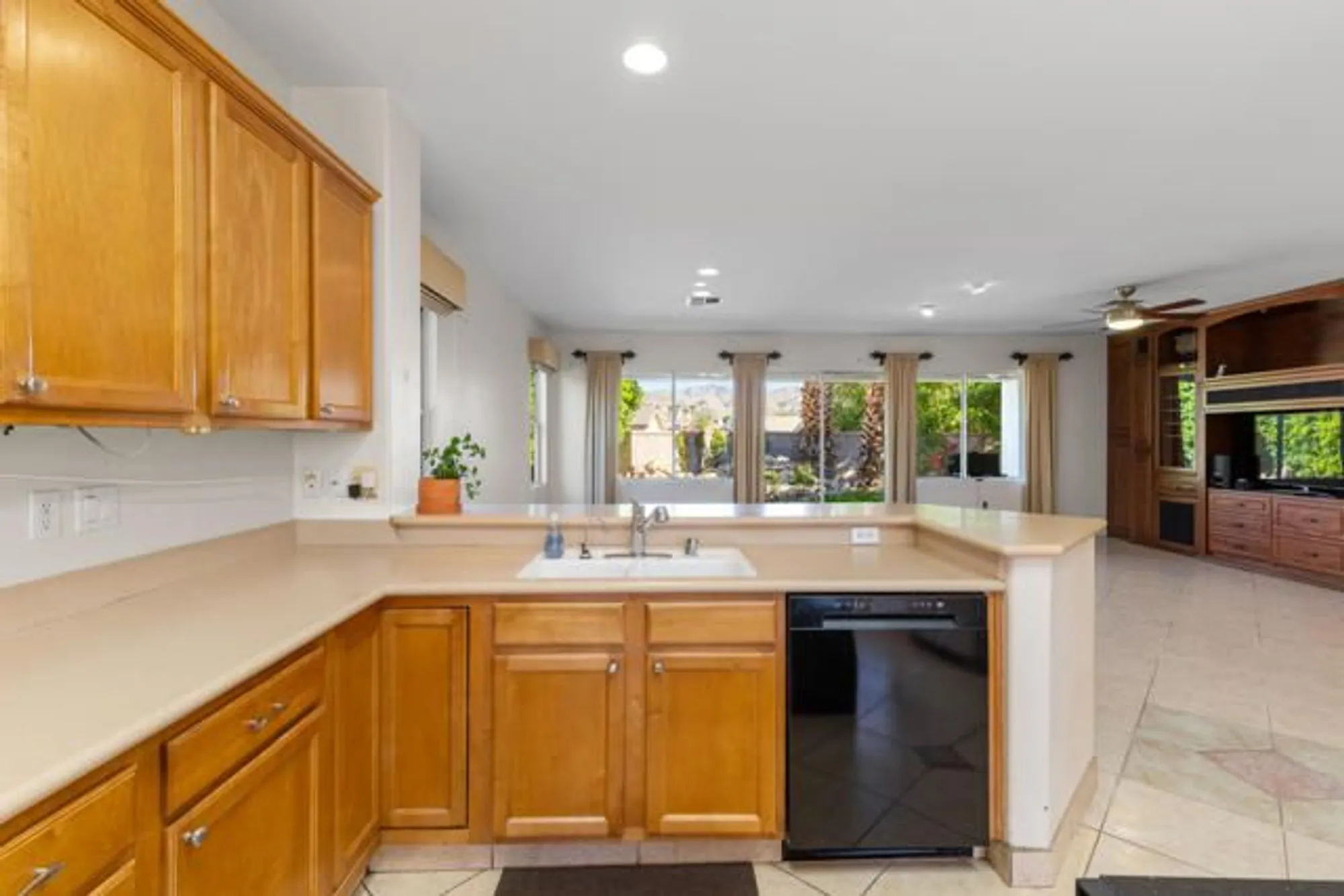 Property Slideshow image 16 of 74 | 78728 sunrise canyon ave, Palm Desert, CA, 92211