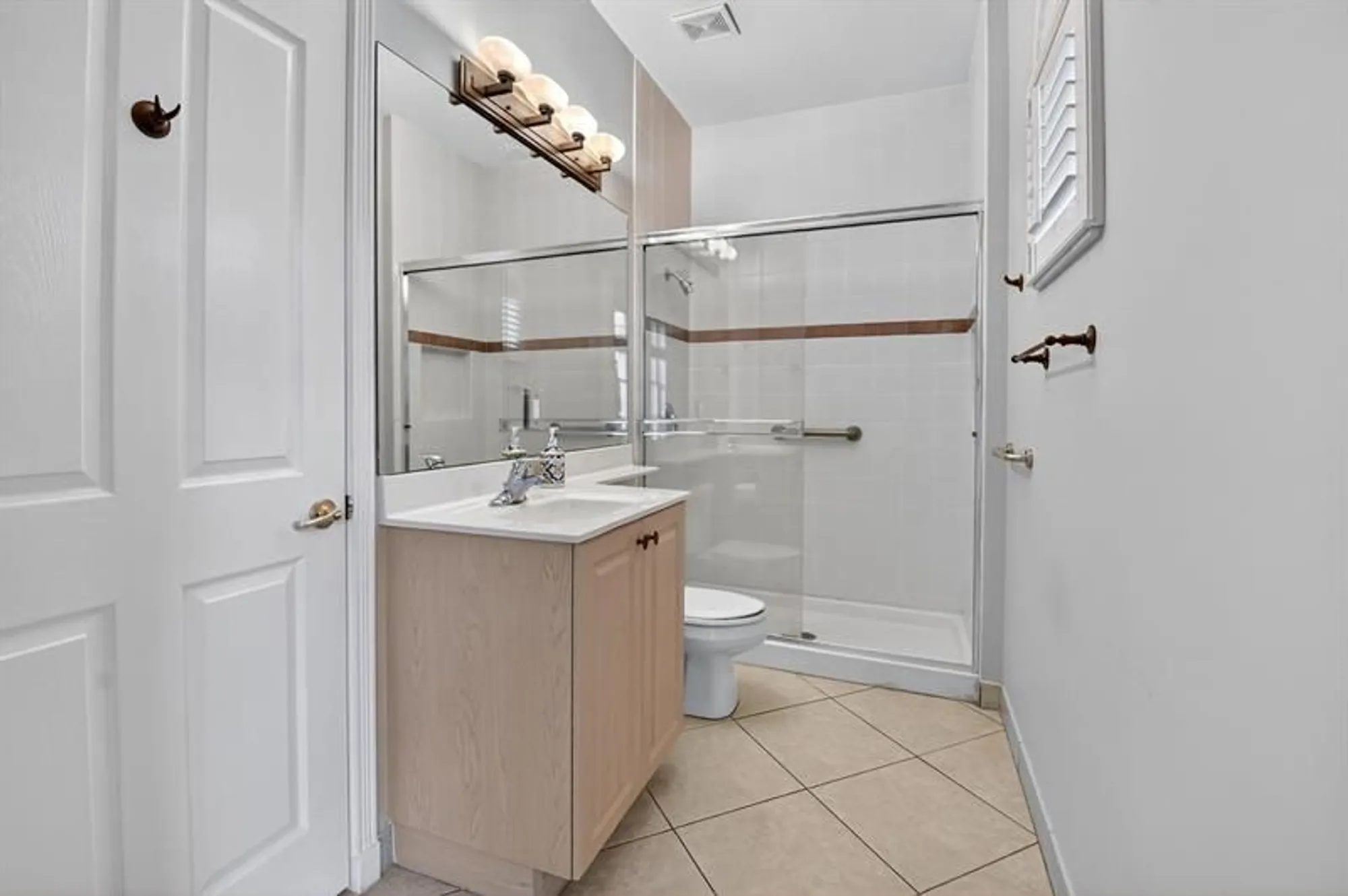 Property Slideshow image 36 of 64 | 8871 majorca bay dr, Lake Worth, FL, 33467