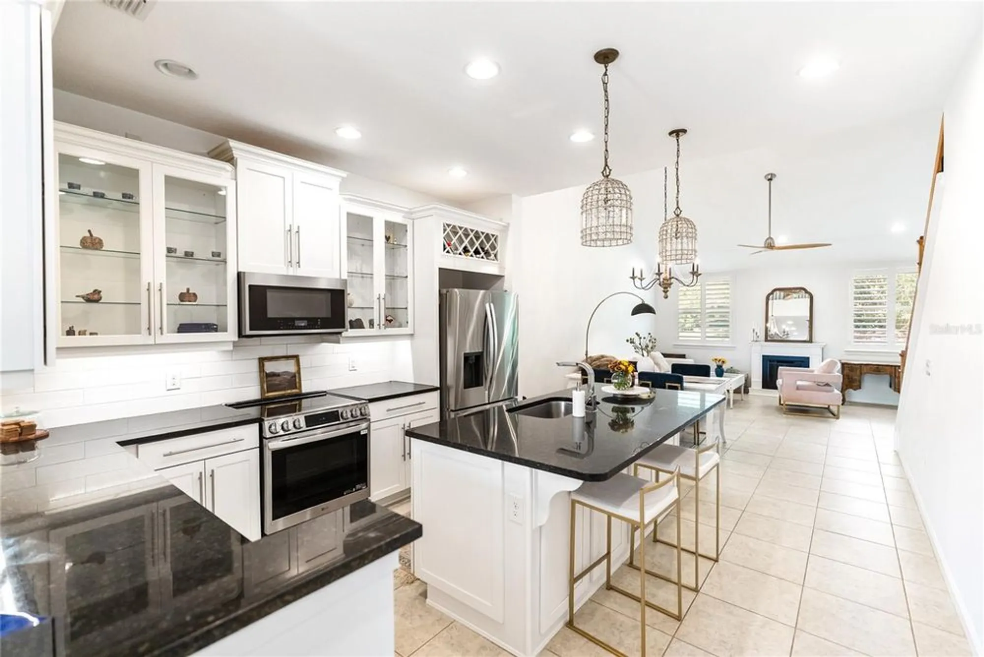 Property Slideshow image 9 of 50 | 11831 meadowgate pl, Bradenton, FL, 34211
