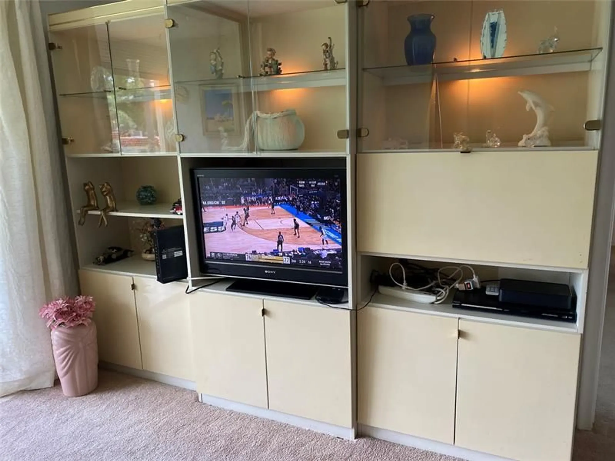 Property Slideshow image 7 of 20 | 811 s hollybrook dr 203, Pembroke Pines, FL, 33025