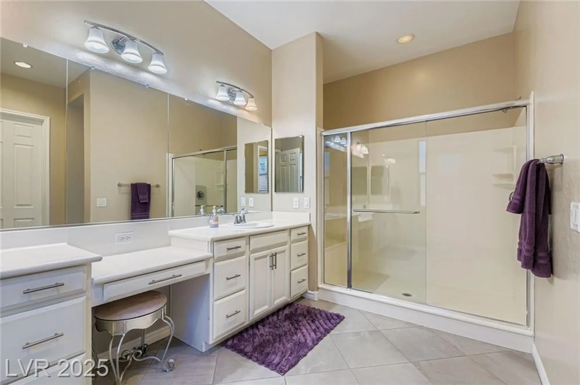 Property Slideshow image 17 of 54 | 512 heritage bridge ave, Henderson, NV, 89011