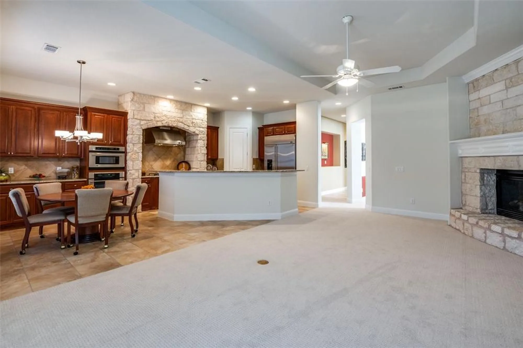 Property Slideshow image 6 of 25 | 7205 oakmont dr, Frisco, TX, 75036