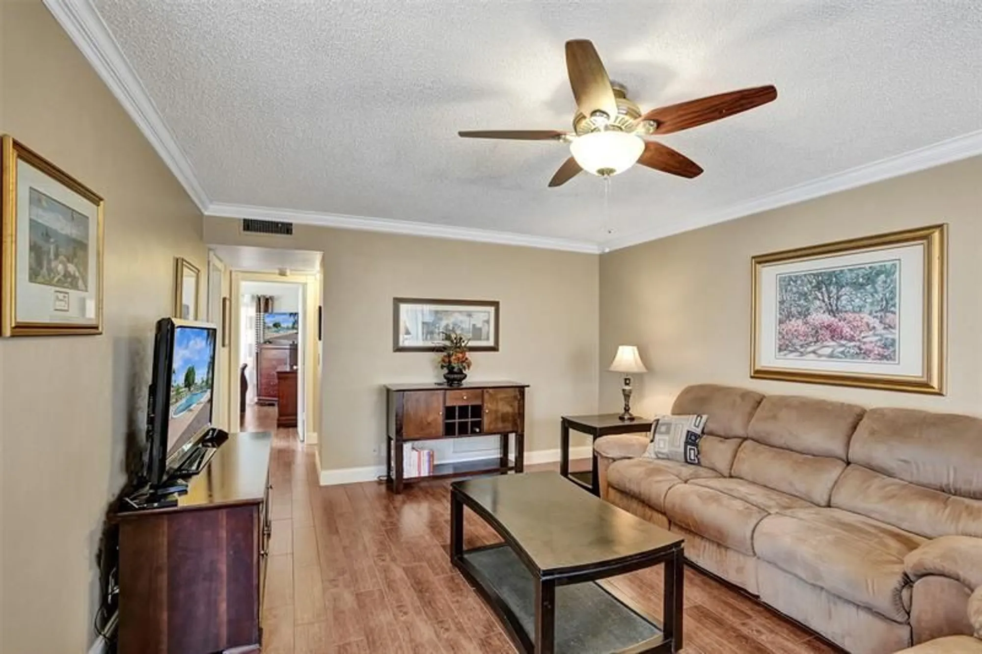 Property Slideshow image 10 of 48 | 3322 cynthia ln apt 112, Lake Worth Beach, FL, 33461