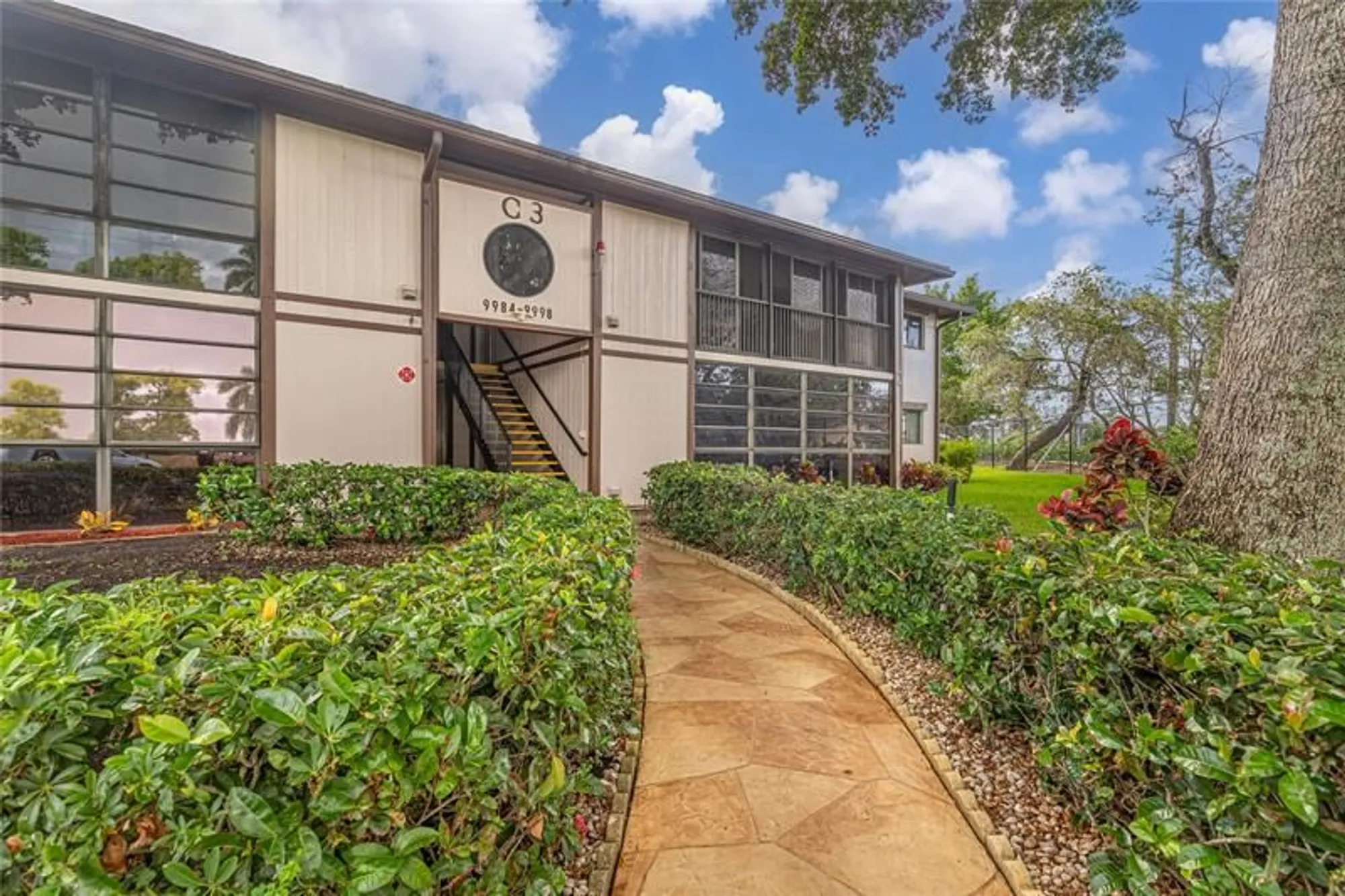 Property Slideshow image 22 of 29 | 9998 n belfort cir # 9998, Tamarac, FL, 33321