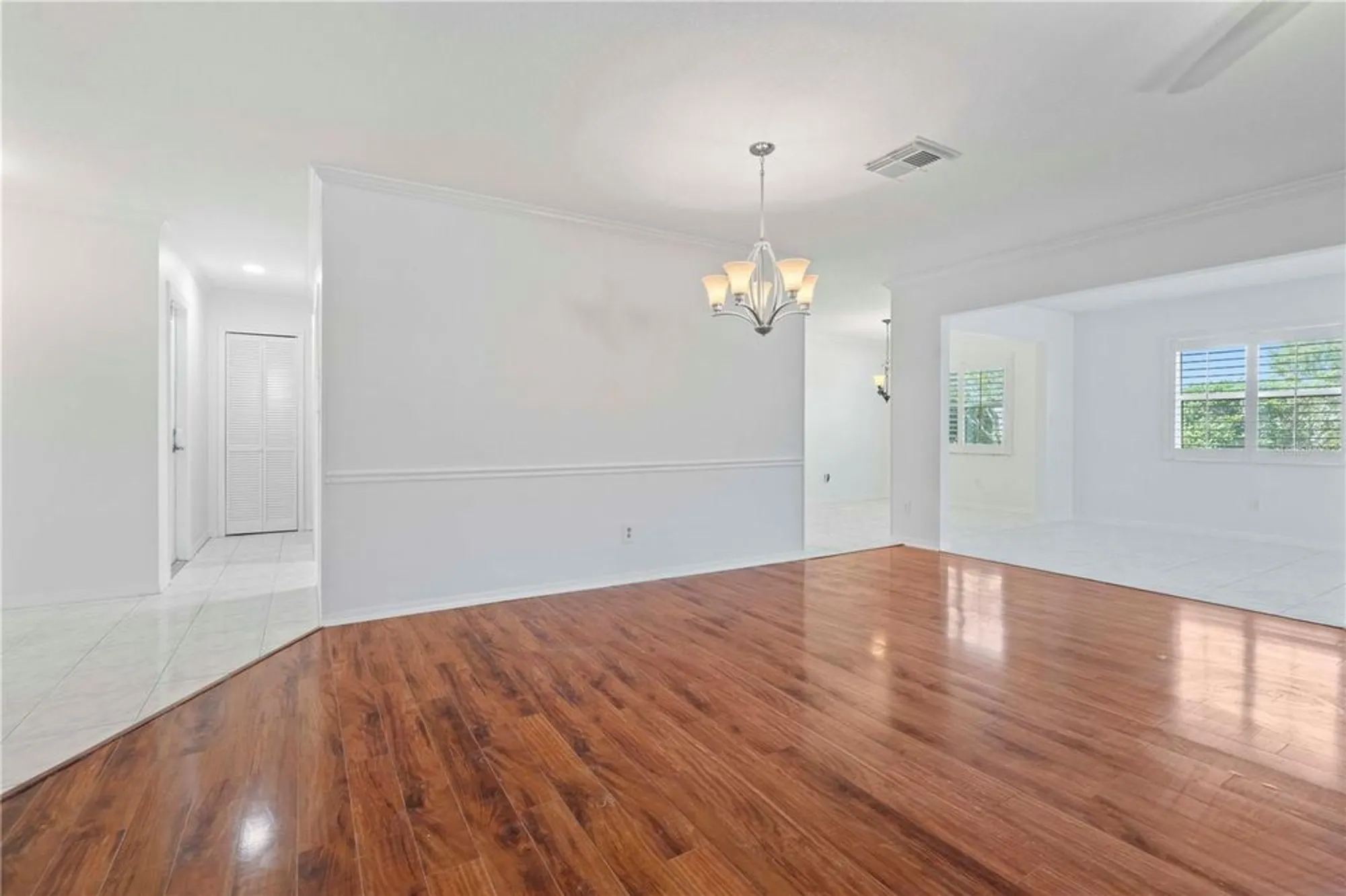 Property Slideshow image 9 of 55 | 2329 lancaster dr, Sun City Center, FL, 33573