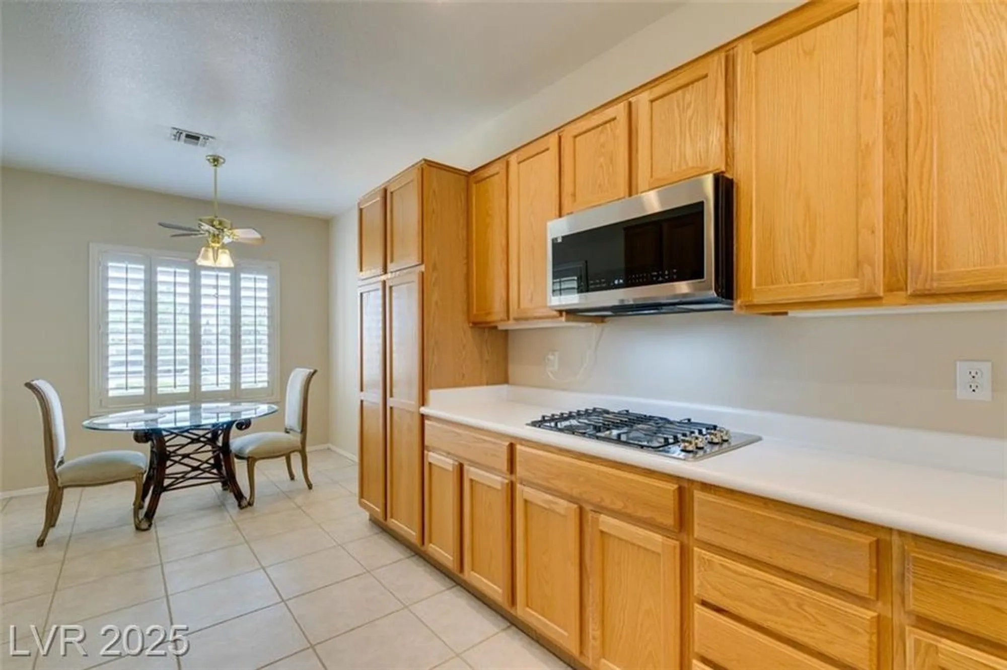 Property Slideshow image 14 of 34 | 2165 king mesa dr, Henderson, NV, 89012