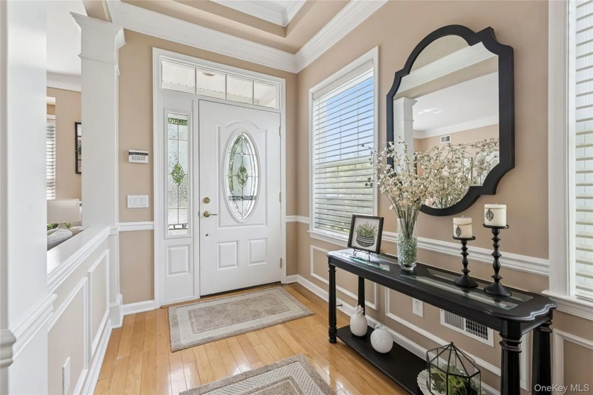 Property Slideshow image 5 of 40 | 25 louden loop, Mount Sinai, NY, 11766