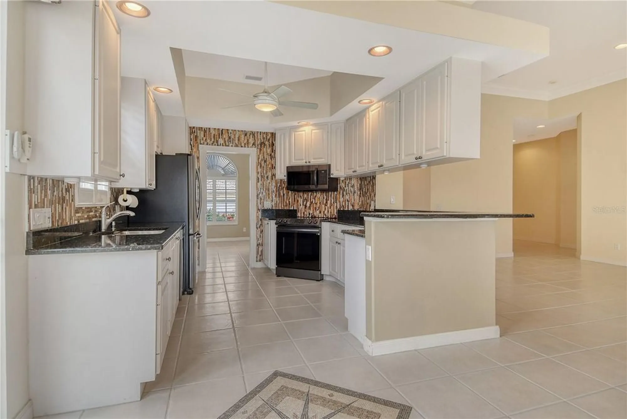 Property Slideshow image 18 of 70 | 5562 octonia pl, Sarasota, FL, 34238