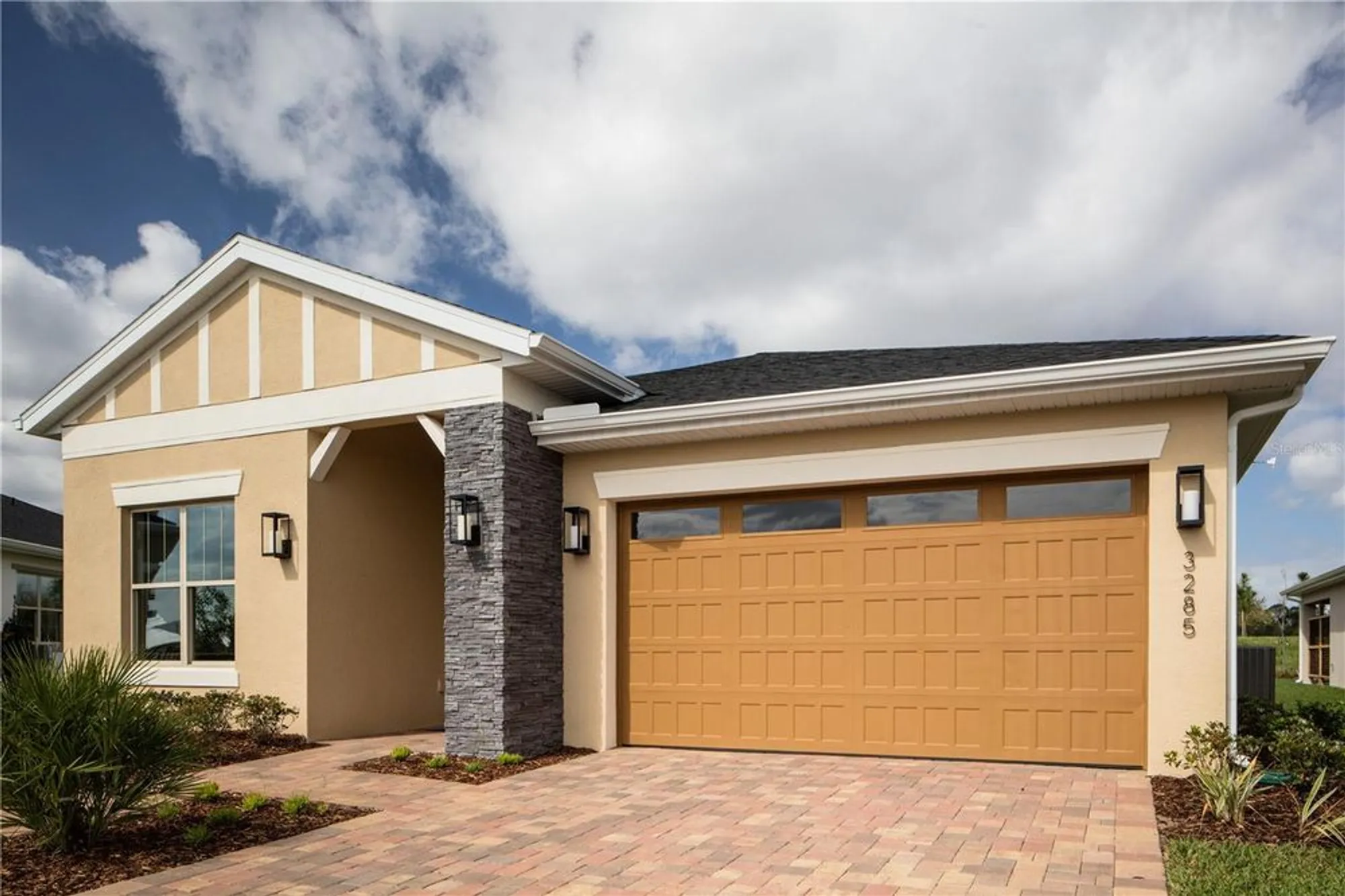 Property Slideshow image 3 of 24 | 3285 songbird cir, Harmony, FL, 34773