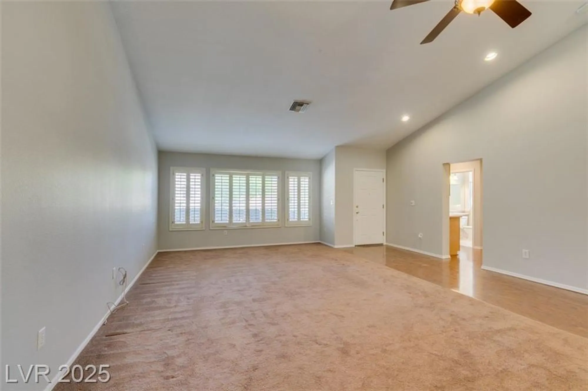 Property Slideshow image 6 of 31 | 10009 netherton dr, Las Vegas, NV, 89134