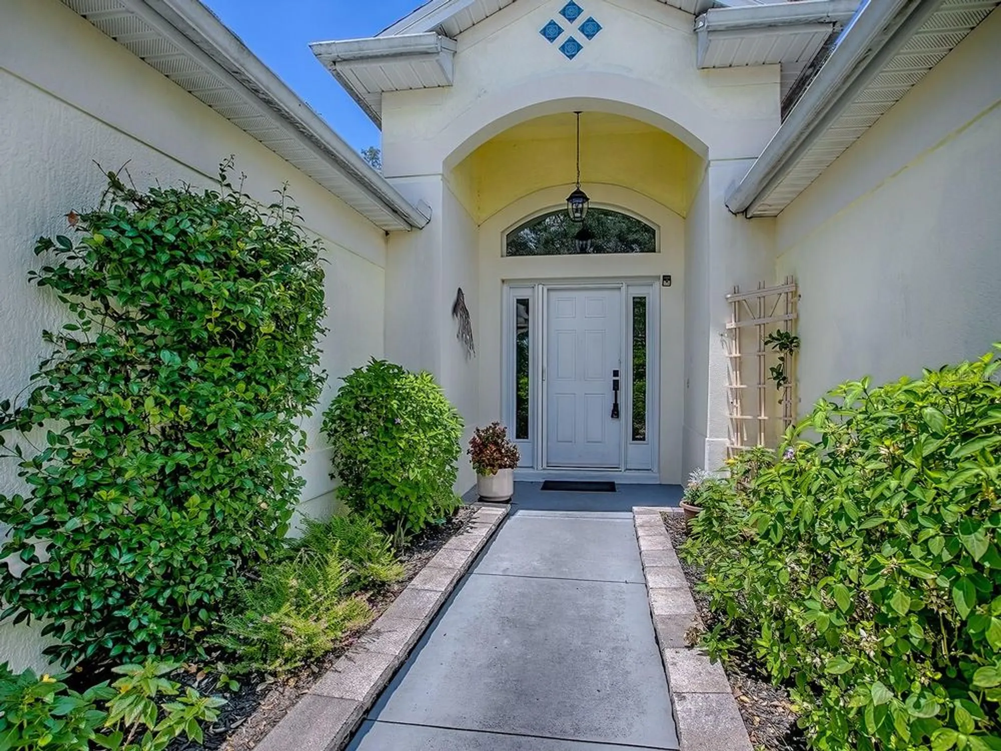 Property Slideshow image 4 of 56 | 17037 se 76th creekside cir, The Villages, FL, 32162