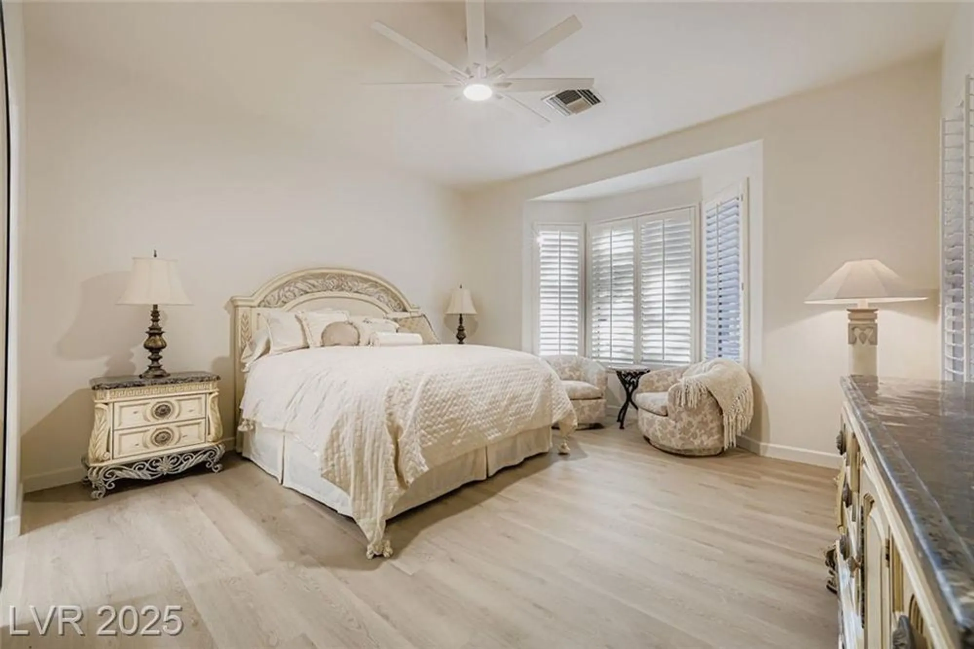 Property Slideshow image 17 of 23 | 2409 sierra sage st, Las Vegas, NV, 89134