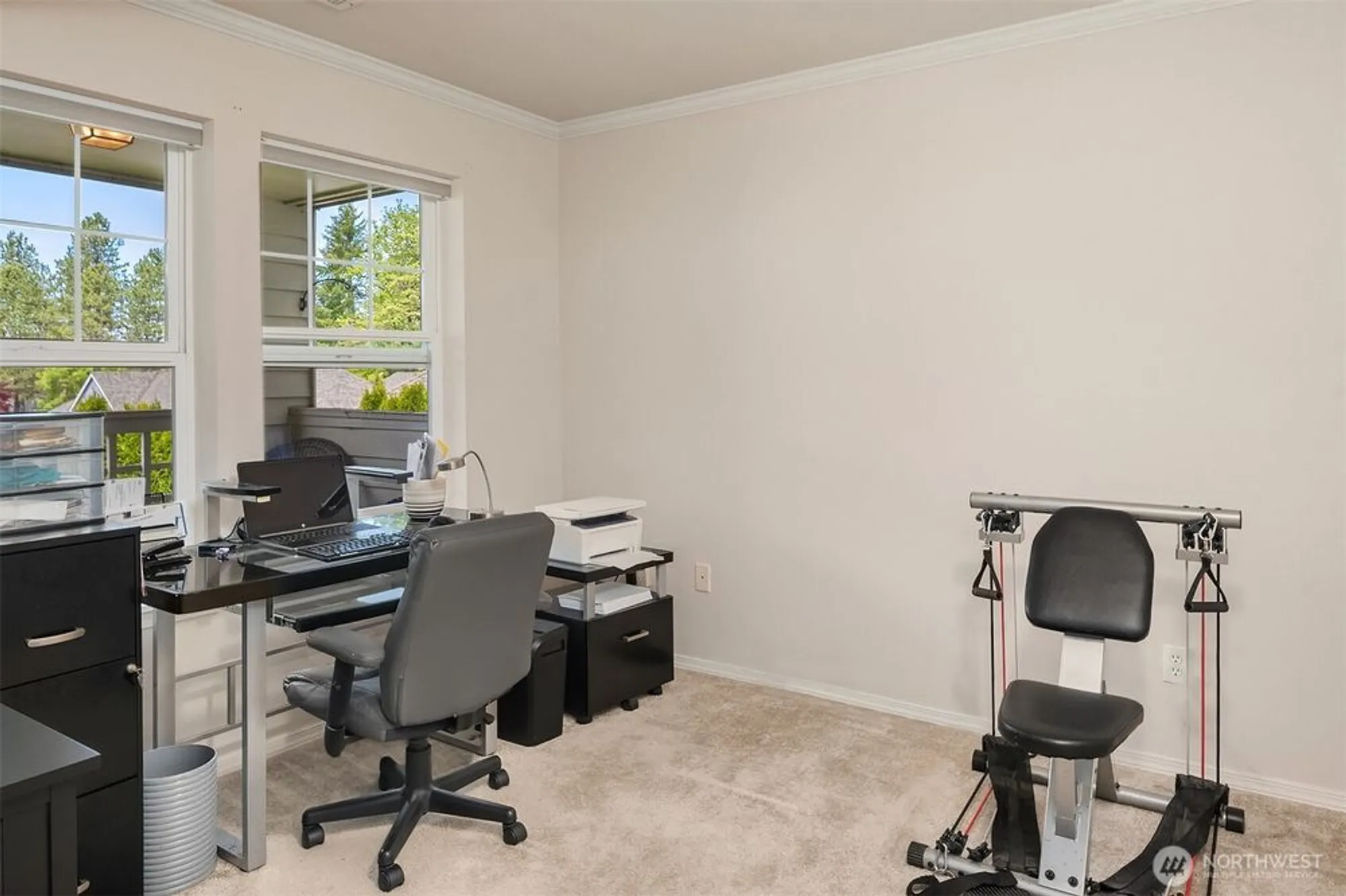 Property Slideshow image 12 of 34 | 4109 224th ln 213, Issaquah, WA, 98029