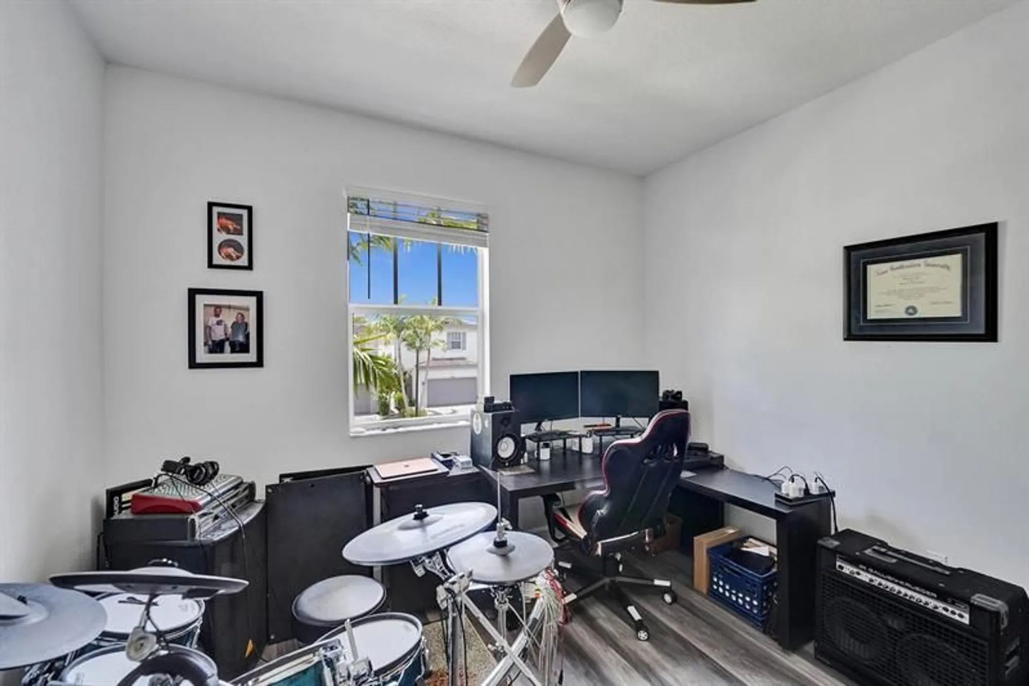 Property Slideshow image 37 of 47 | 4700 nw 48th ave, Tamarac, FL, 33319