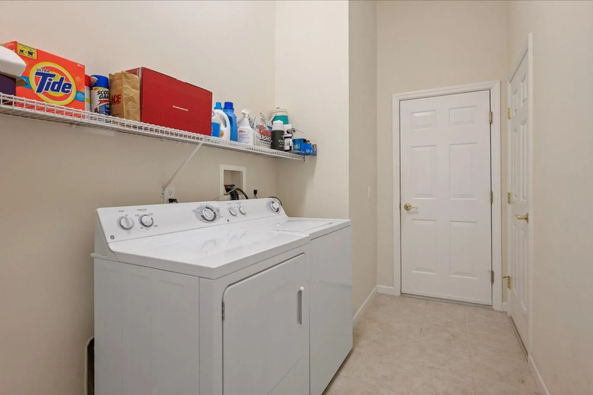 Property Slideshow image 17 of 24 | 226 sonata ct, Eastport, NY, 11941