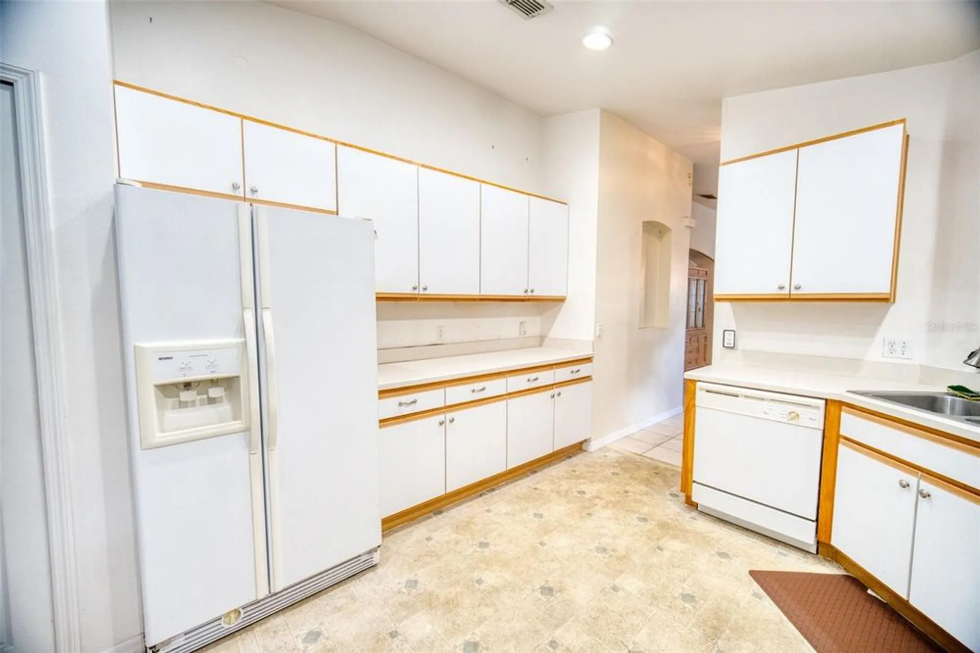 Property Slideshow image 16 of 30 | 777 vineyard way, Poinciana, FL, 34759