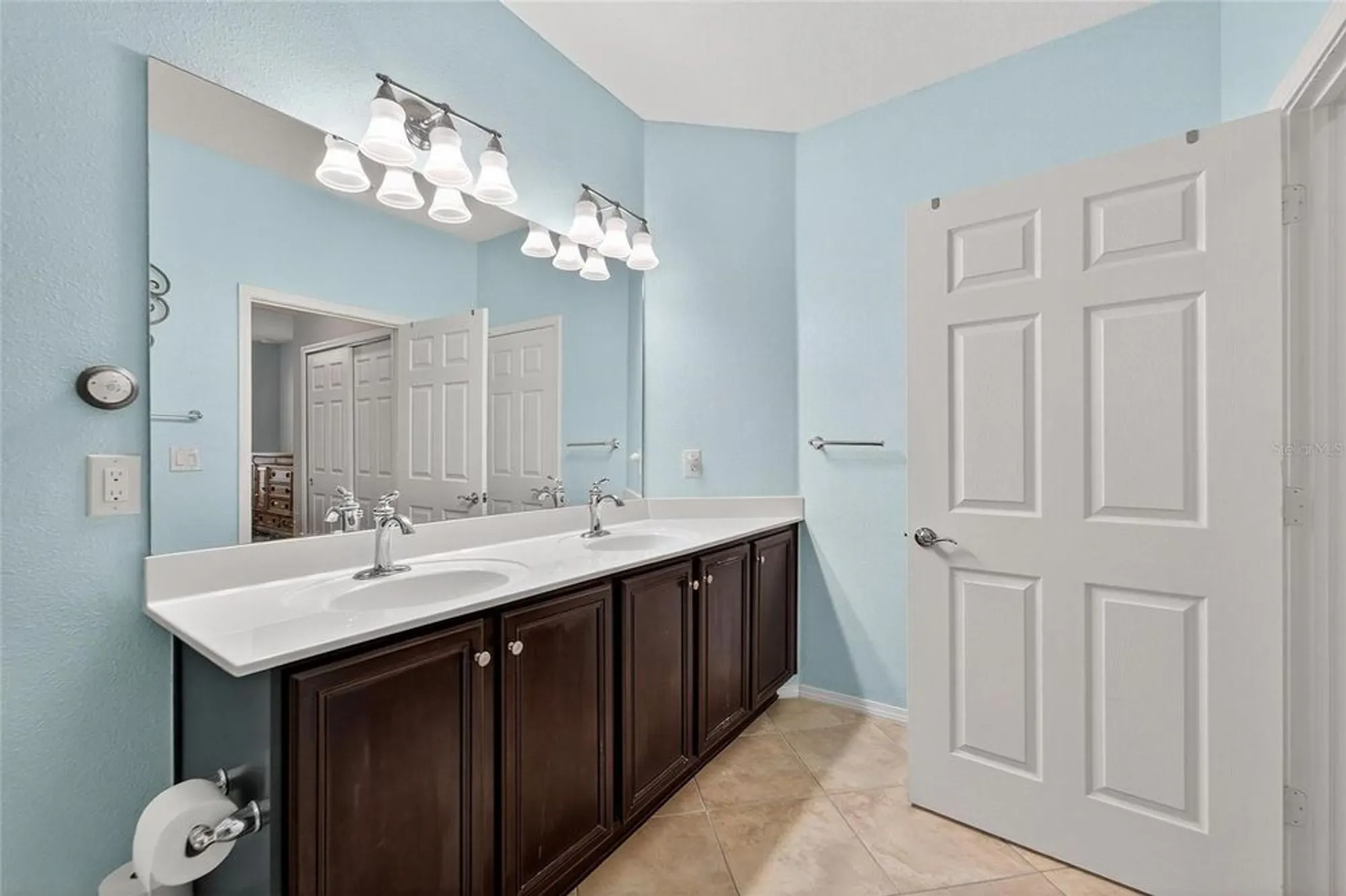 Property Slideshow image 28 of 72 | 420 cedar falls dr, Apollo Beach, FL, 33572