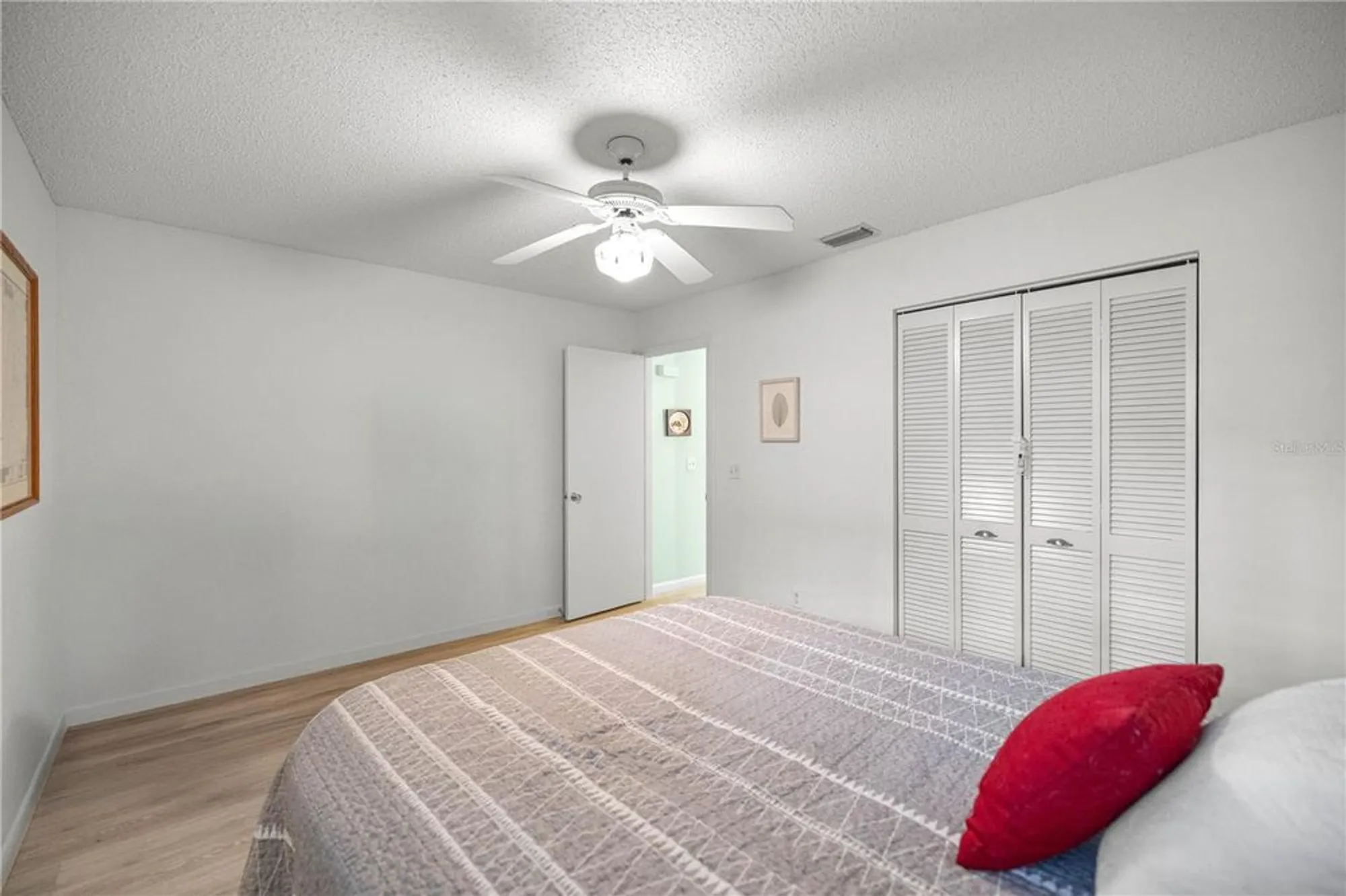 Property Slideshow image 16 of 22 | 9371 sw 82nd ter b, Ocala, FL, 34481