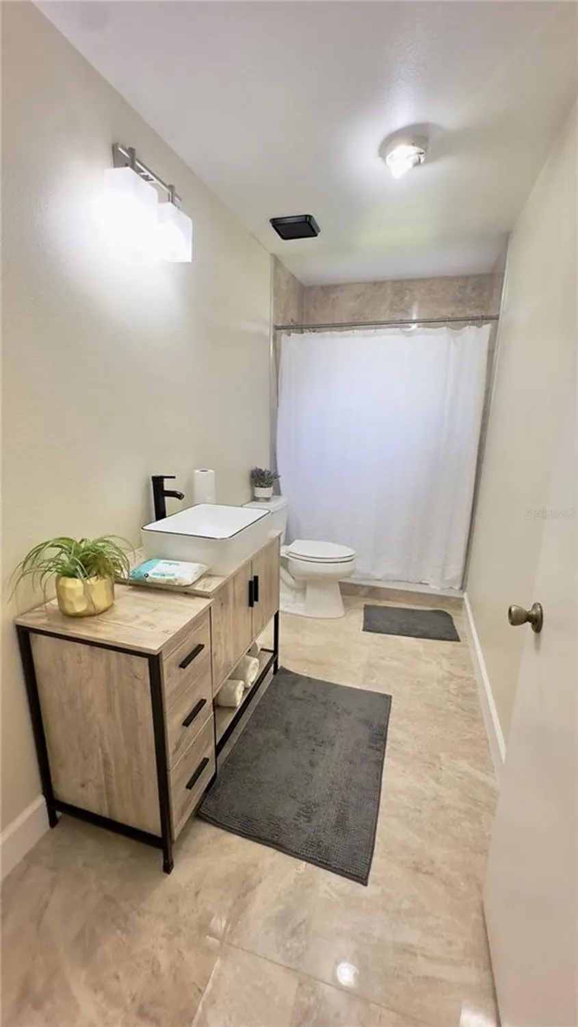 Property Slideshow image 40 of 85 | 918 dundee cir, Leesburg, FL, 34788