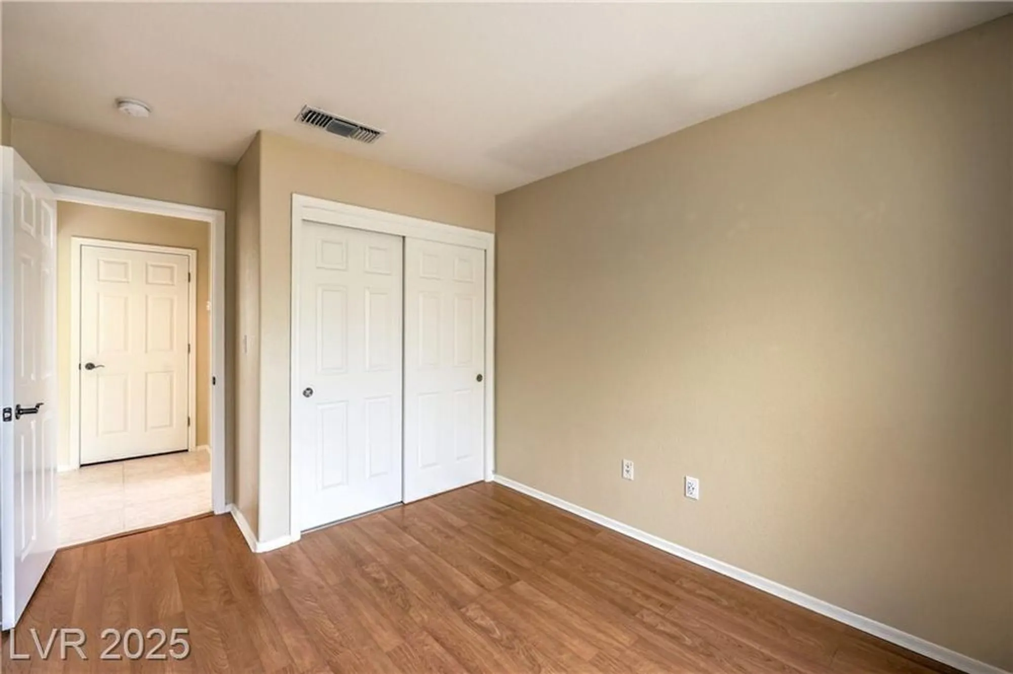 Property Slideshow image 20 of 39 | 9948 bundella dr, Las Vegas, NV, 89134