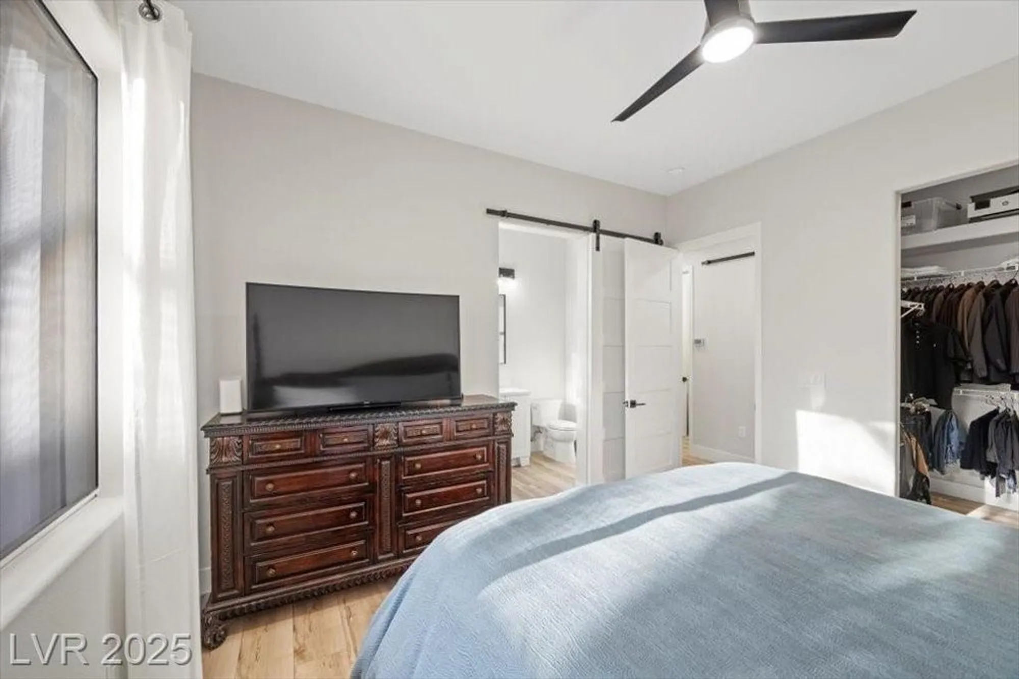 Property Slideshow image 15 of 35 | 2321 hot oak ridge st, Las Vegas, NV, 89134