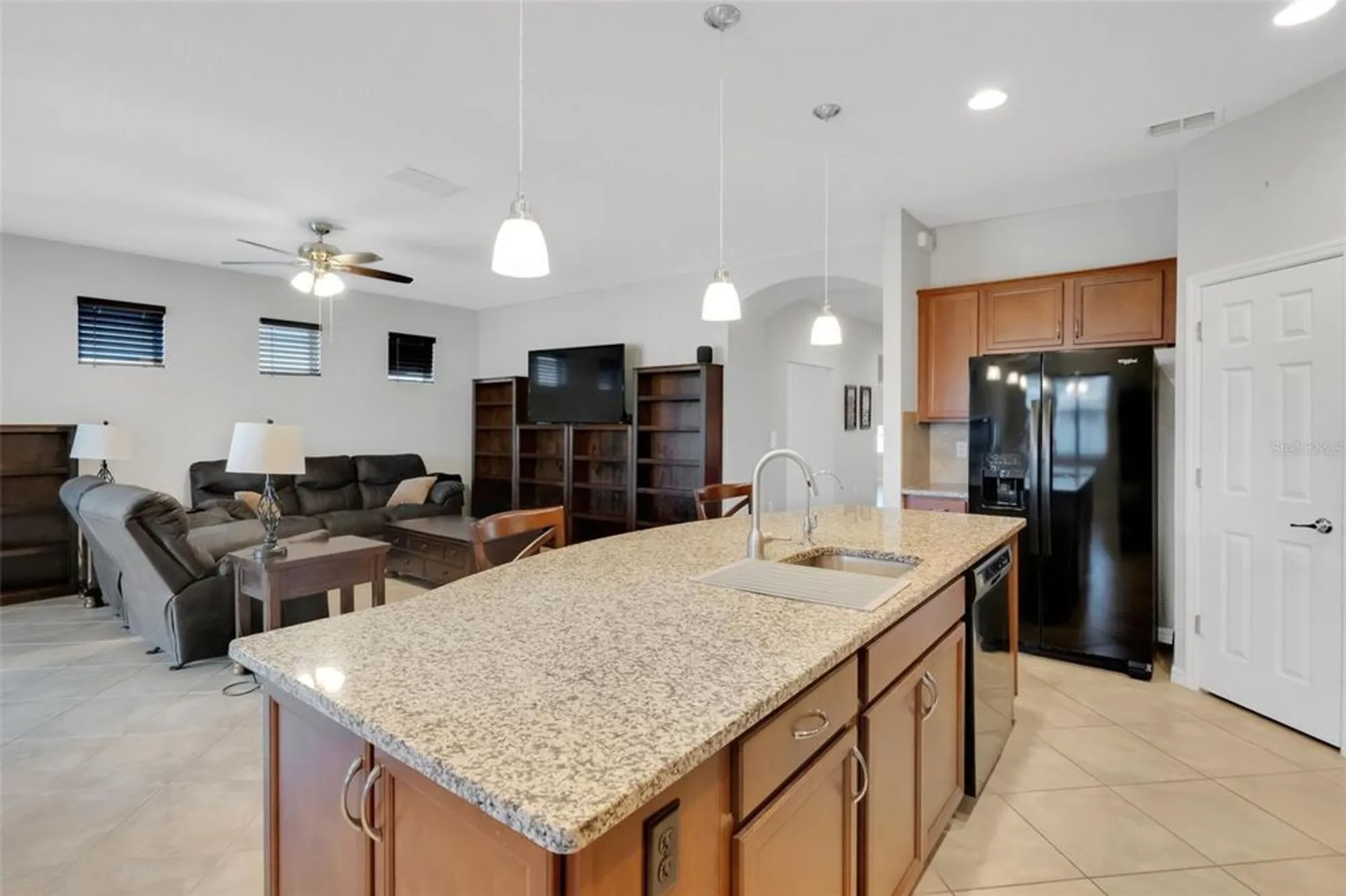 Property Slideshow image 15 of 69 | 164 montoro ln, Davenport, FL, 33837